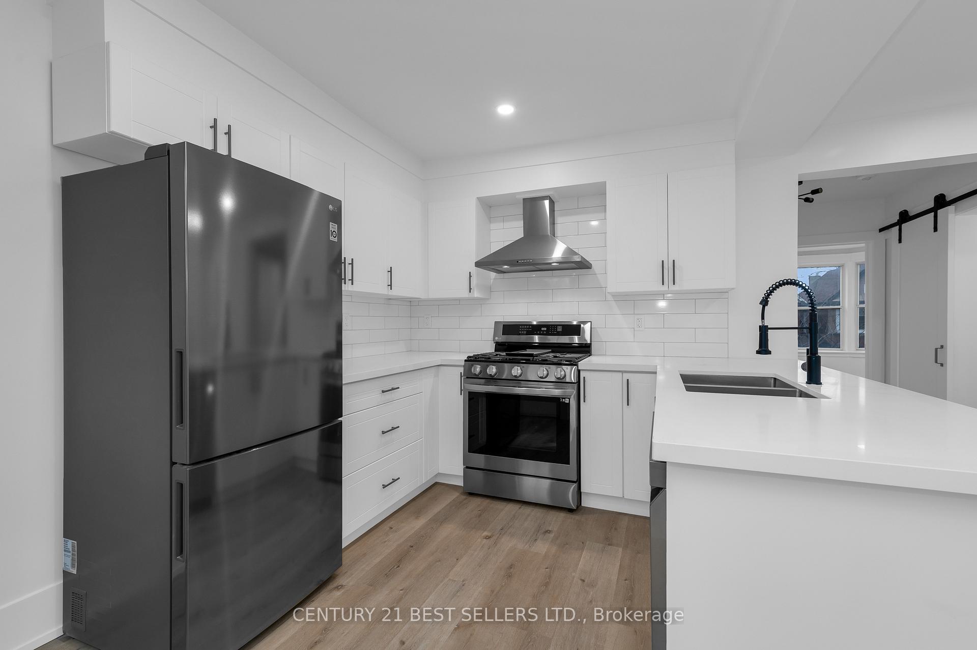 Photo 3 of Unit 2, 14 Avalon Place, Hamilton, Gibson — HOMEH
