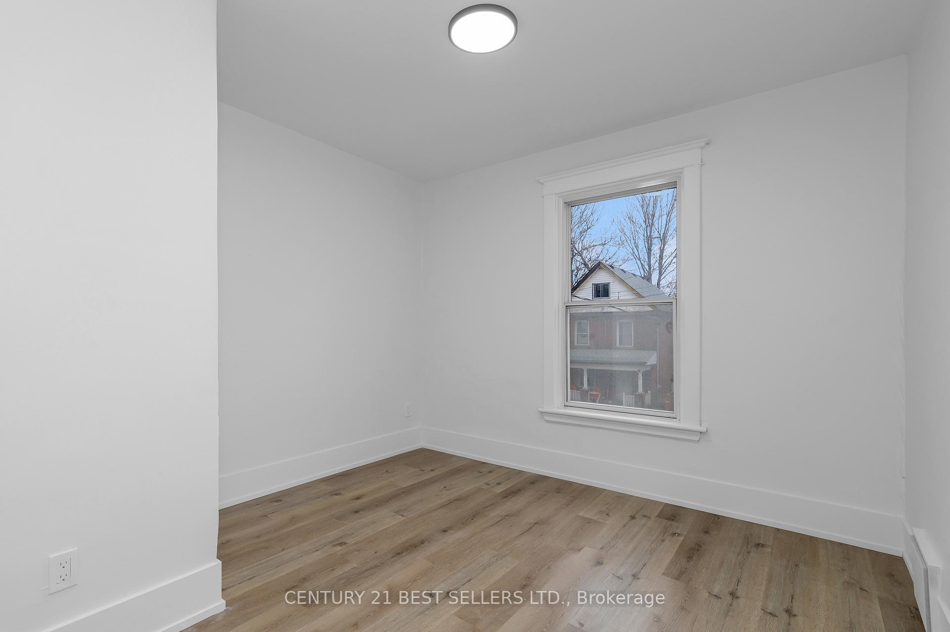 Photo 9 of Unit 2, 14 Avalon Place, Hamilton, Gibson — HOMEH