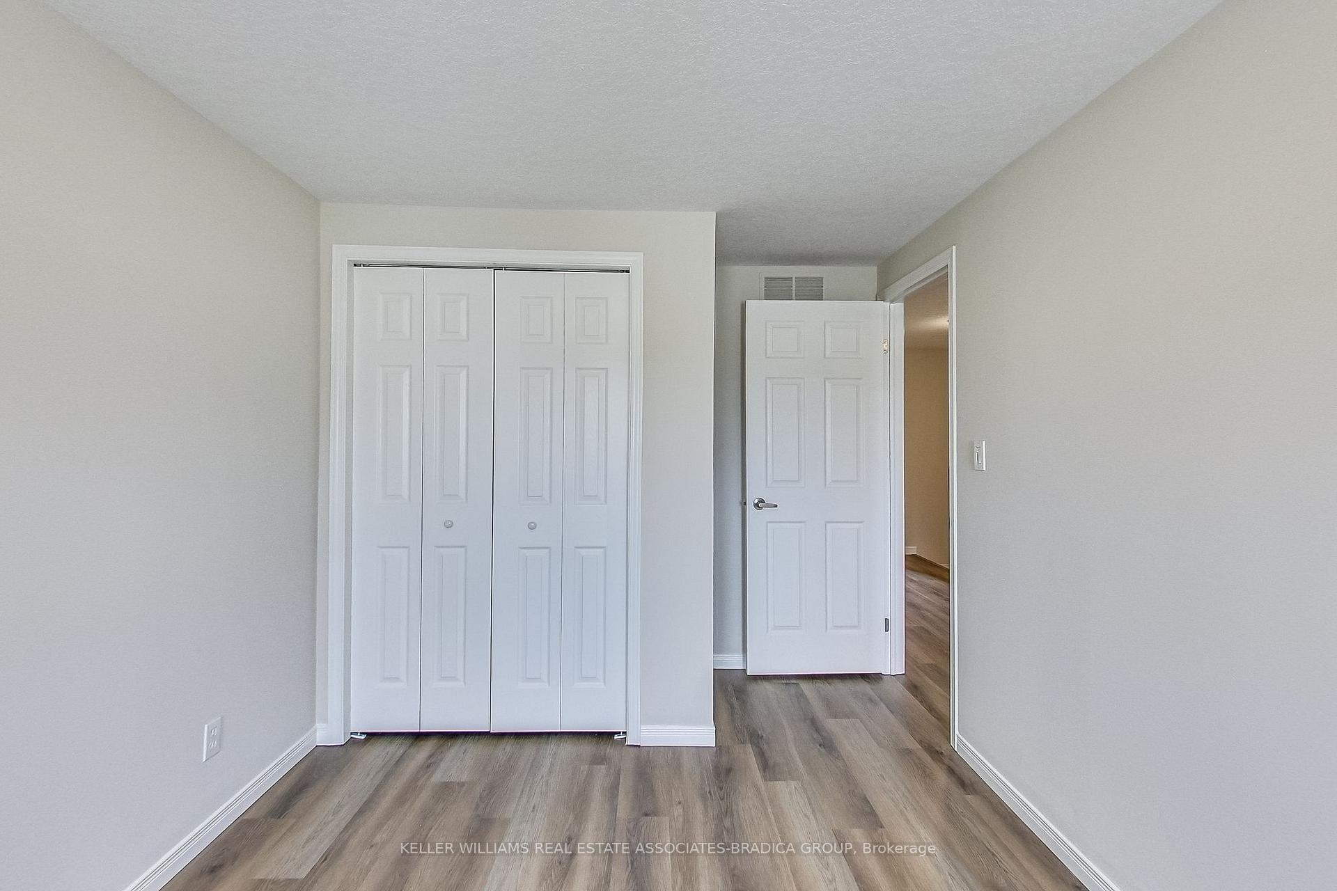 Photo 15 of 102 Rochefort Street, Kitchener, Huron Park — HOMEH