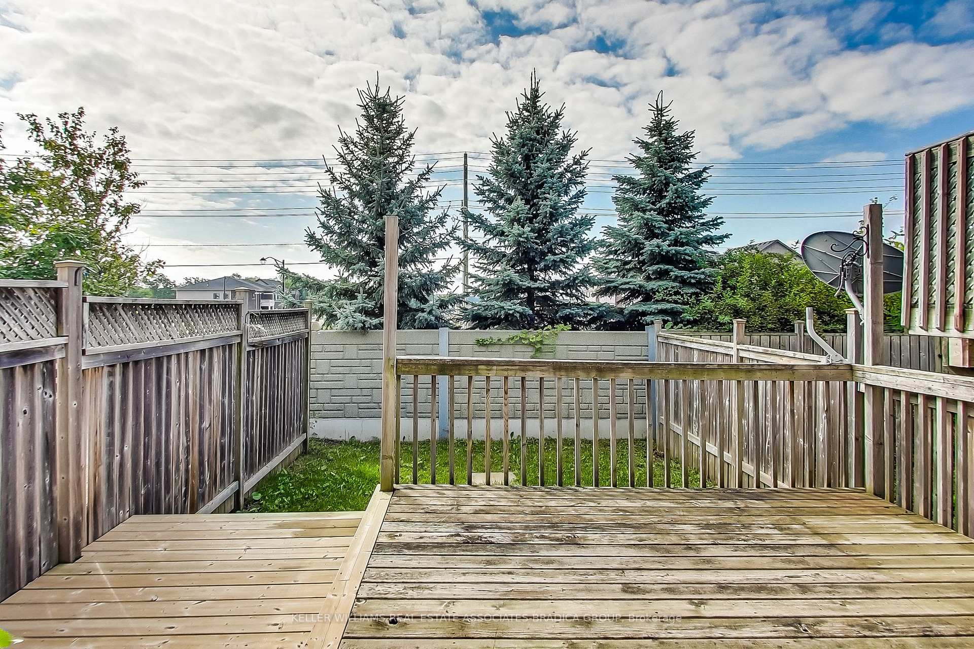 Photo 19 of 102 Rochefort Street, Kitchener, Huron Park — HOMEH
