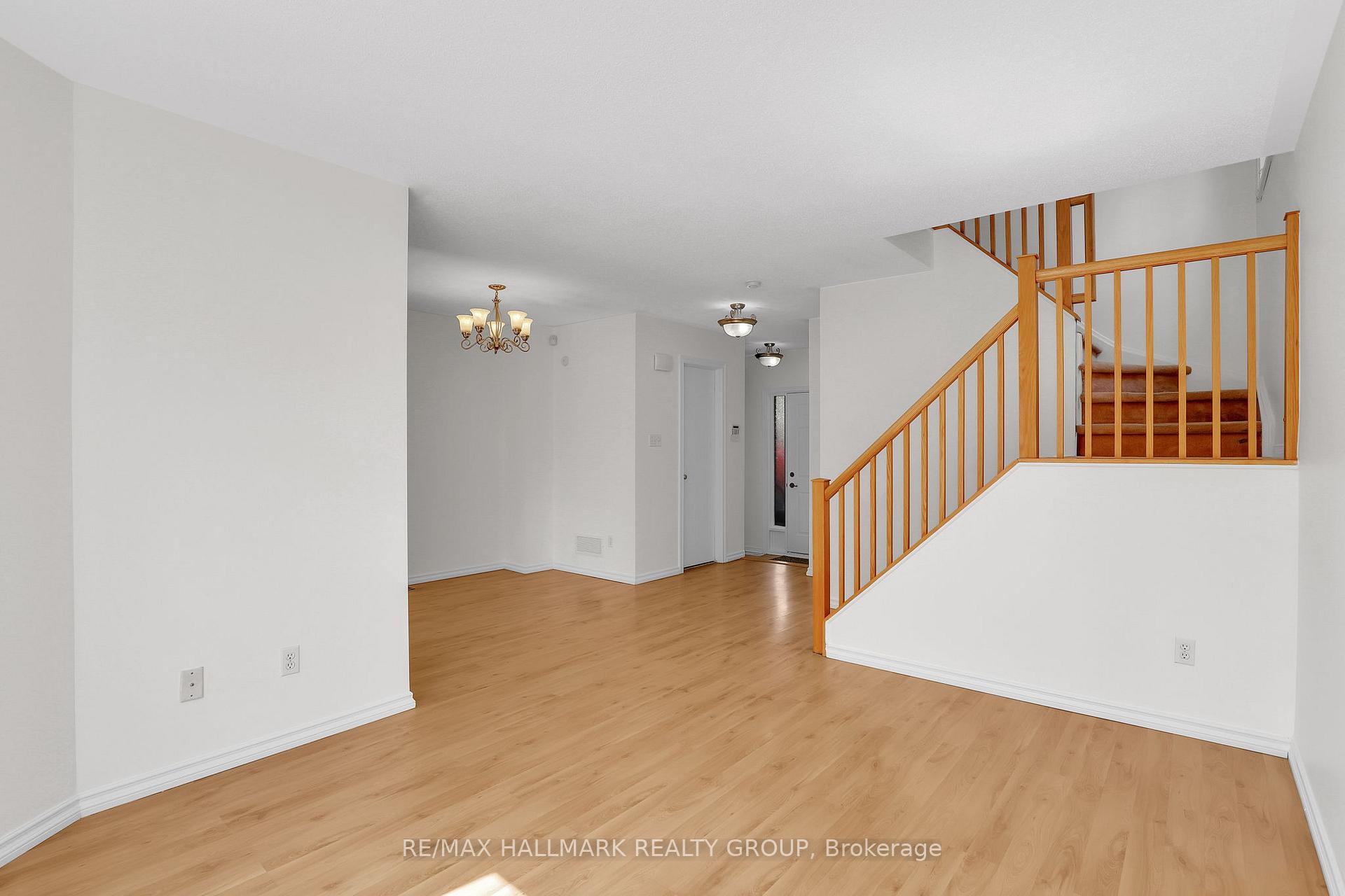 Photo 9 of 27 Ipswich Terrace, Ottawa, Kanata - Morgan's Grant/South March — HOMEH