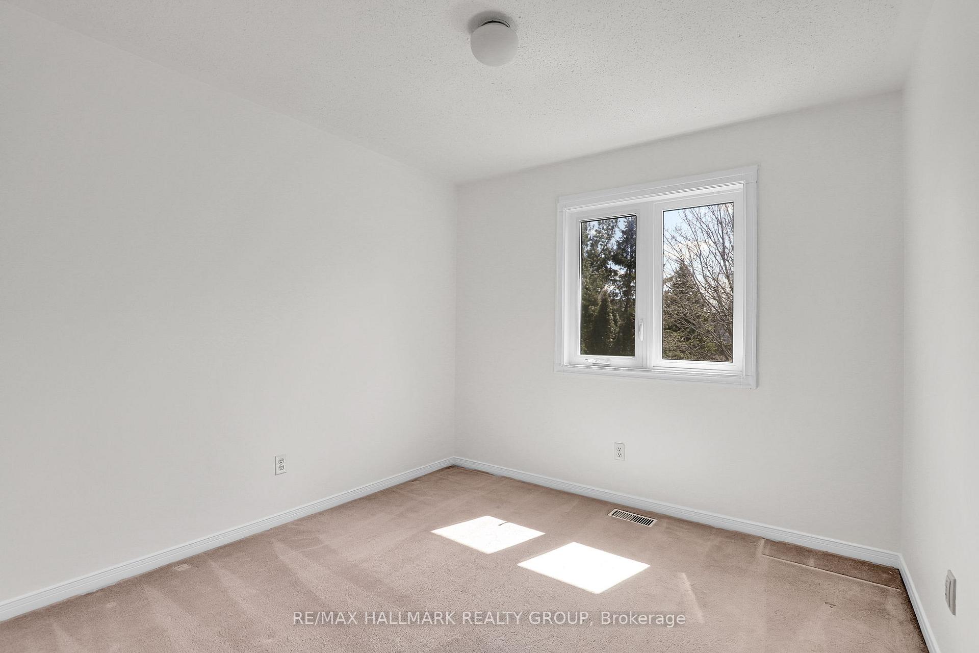 Photo 20 of 27 Ipswich Terrace, Ottawa, Kanata - Morgan's Grant/South March — HOMEH