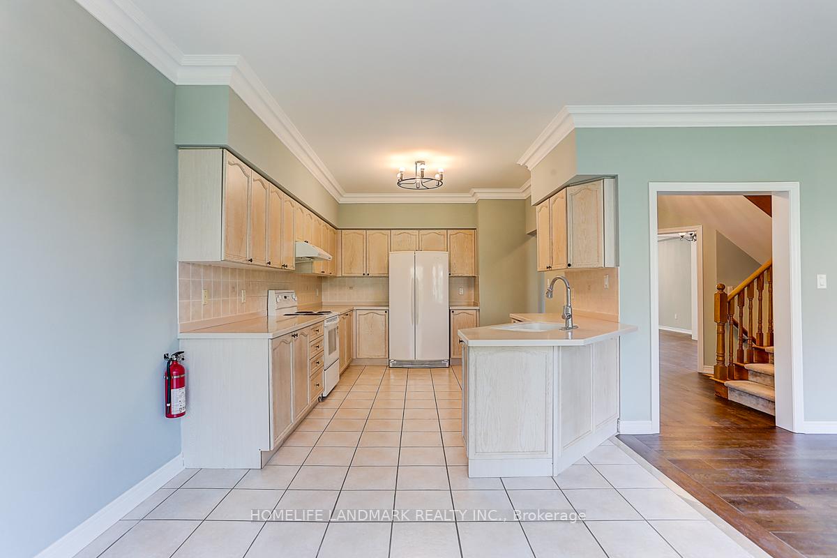 Photo 11 of 88 Elmrill Road, Markham, Berczy — HOMEH