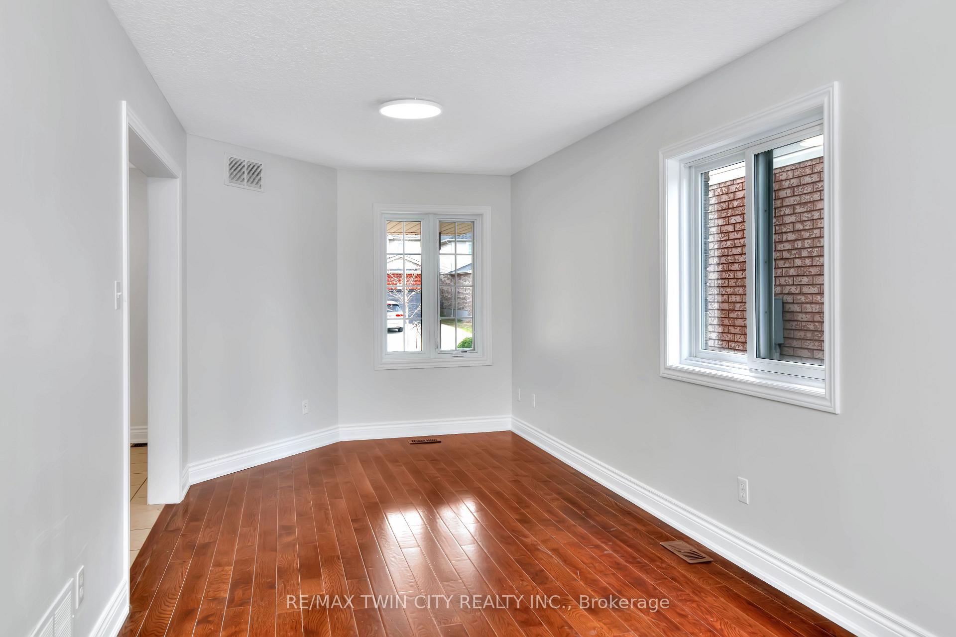 Photo 9 of 110 Steepleridge Street, Kitchener, Doon South — HOMEH