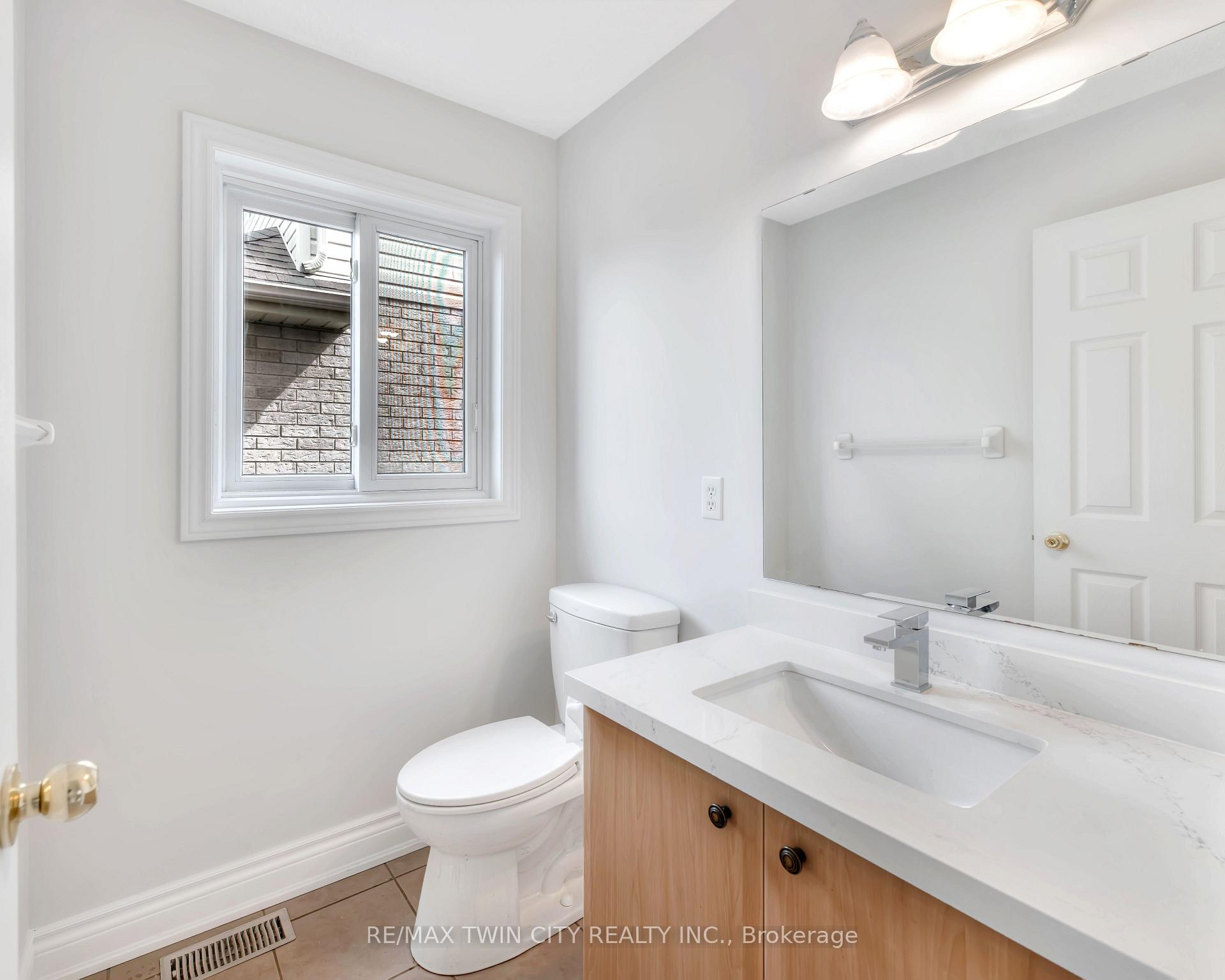 Photo 11 of 110 Steepleridge Street, Kitchener, Doon South — HOMEH