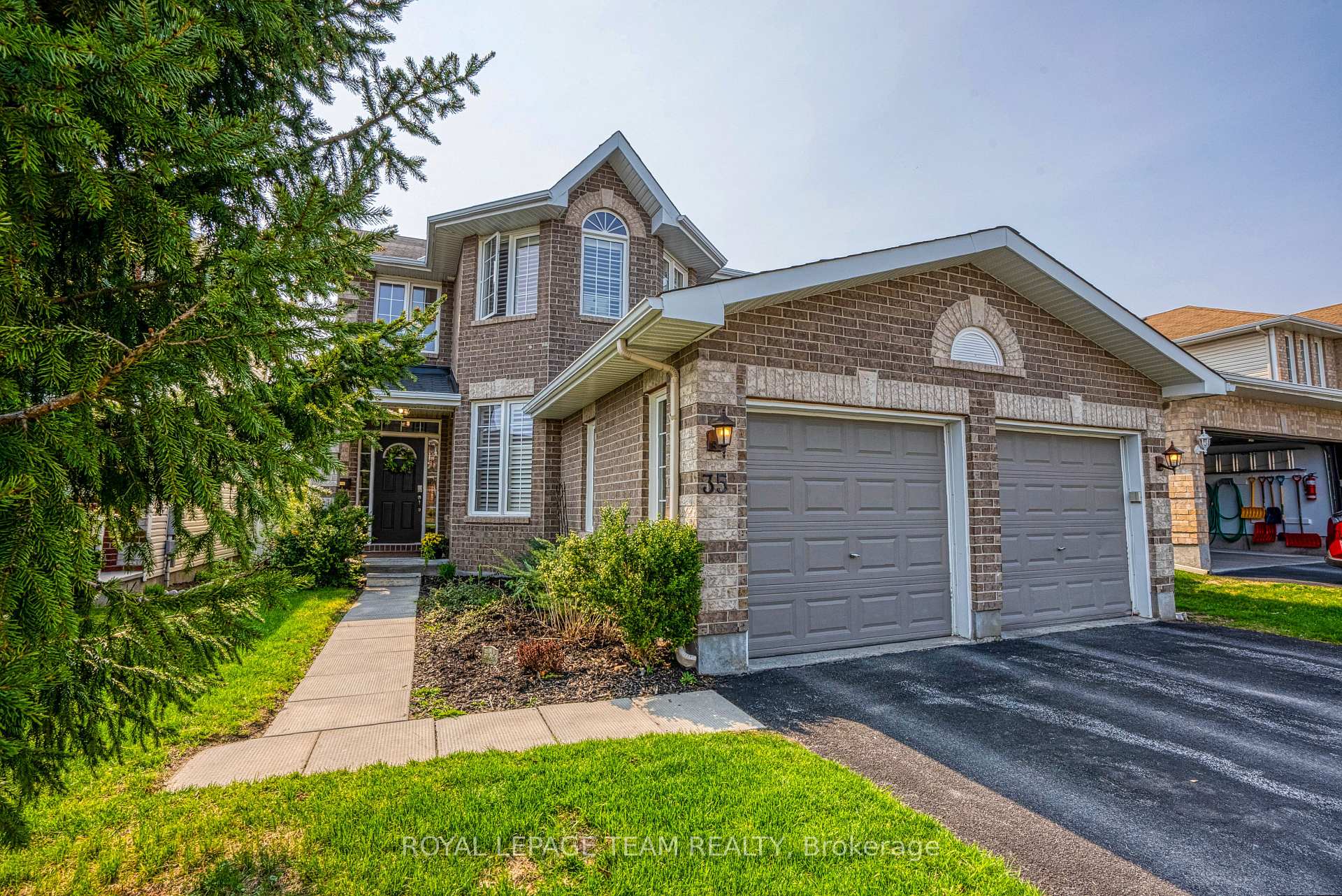Photo 1 of 35 Woliston Crescent, Ottawa, Kanata - Morgan's Grant/South March — HOMEH