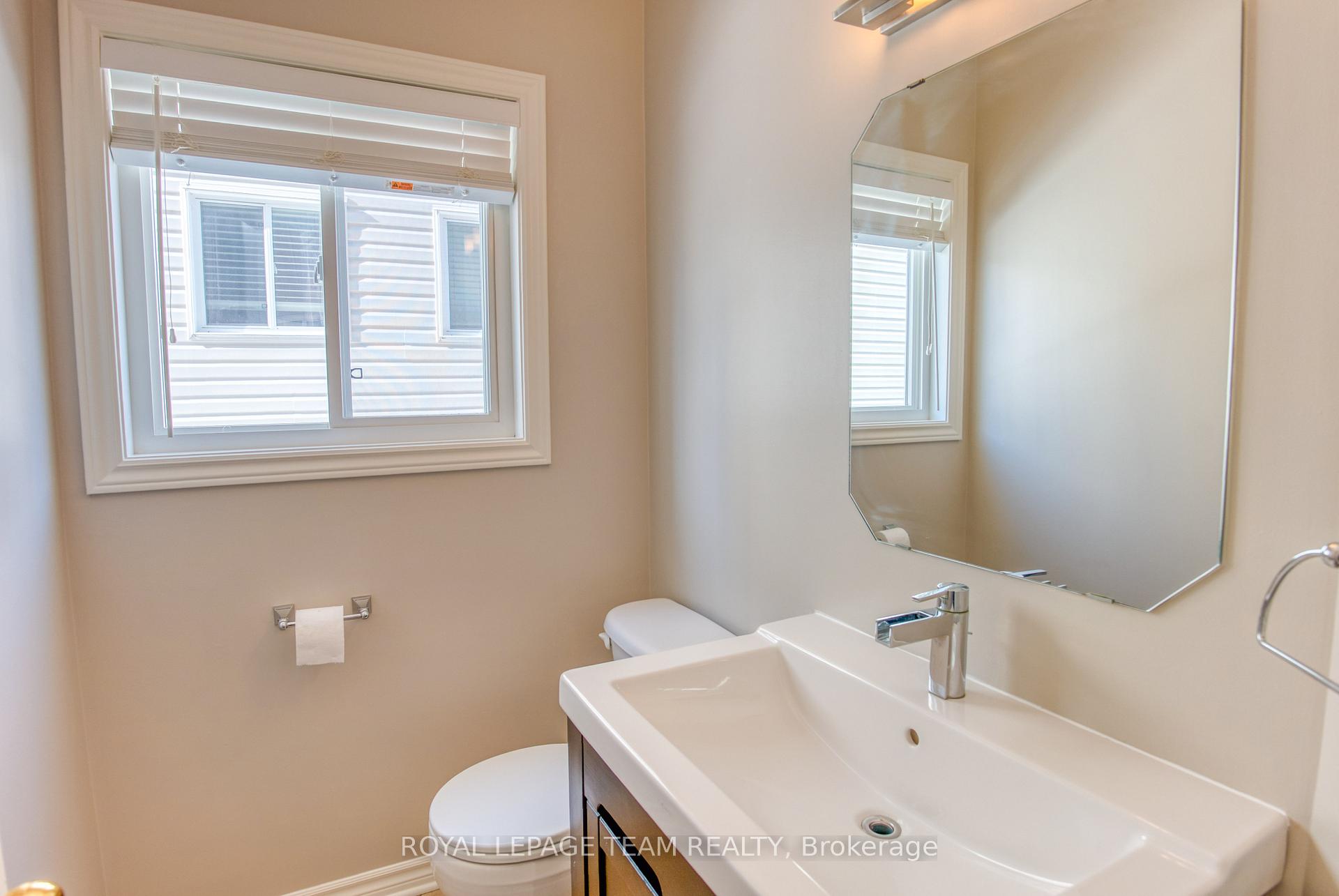 Photo 6 of 35 Woliston Crescent, Ottawa, Kanata - Morgan's Grant/South March — HOMEH