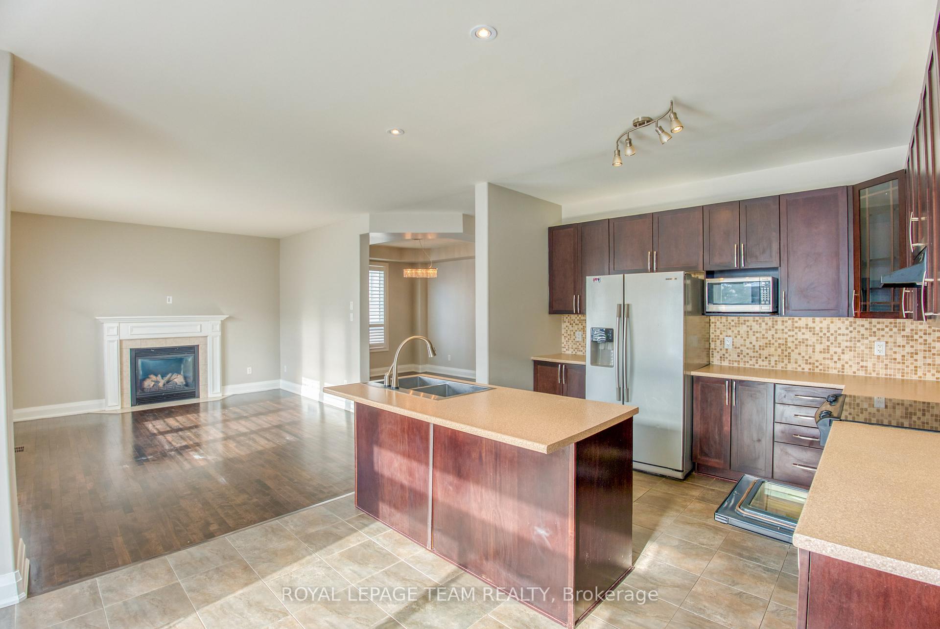 Photo 15 of 35 Woliston Crescent, Ottawa, Kanata - Morgan's Grant/South March — HOMEH