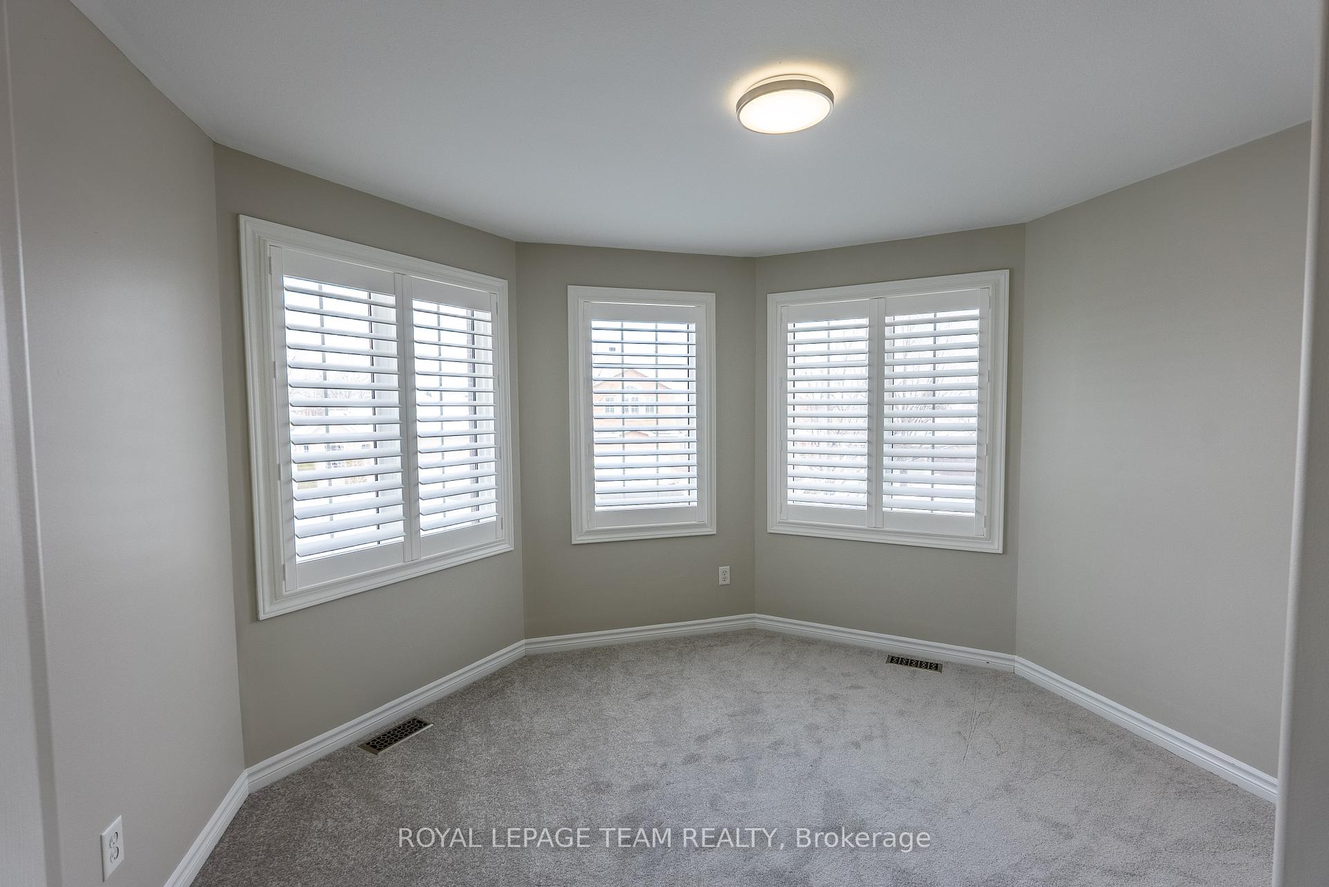 Photo 24 of 35 Woliston Crescent, Ottawa, Kanata - Morgan's Grant/South March — HOMEH