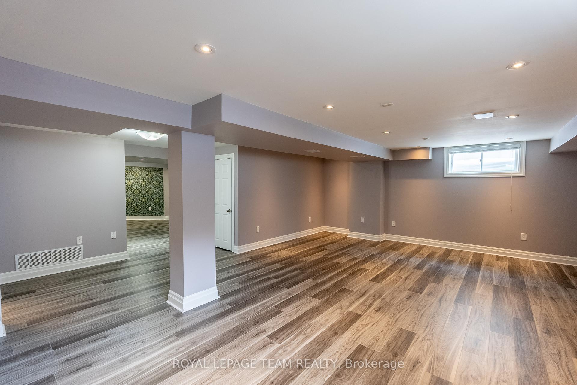 Photo 29 of 35 Woliston Crescent, Ottawa, Kanata - Morgan's Grant/South March — HOMEH