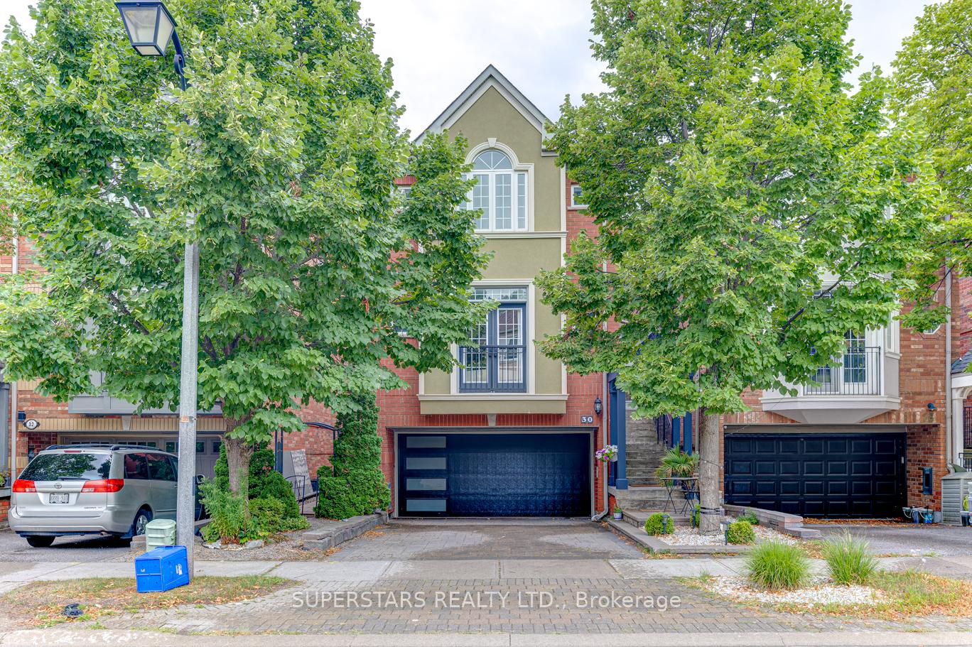Front of 30 Crispin Court