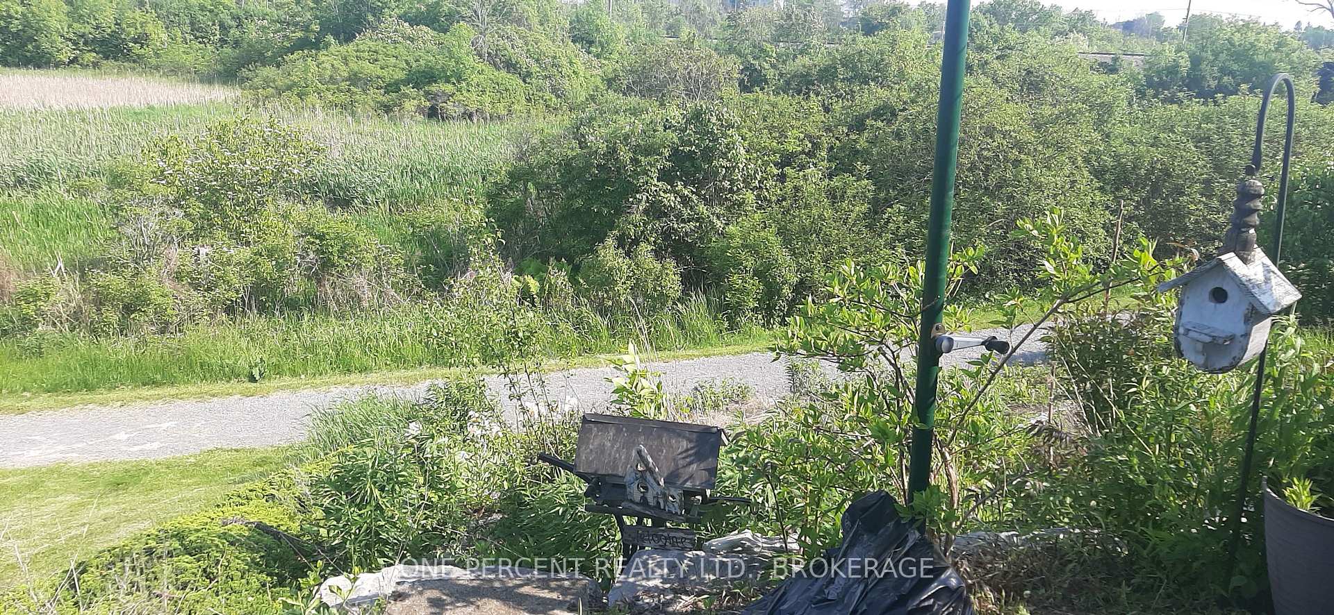 Photo 35 of 441 Dolshire Street, Kingston, East Gardiners Rd — HOMEH