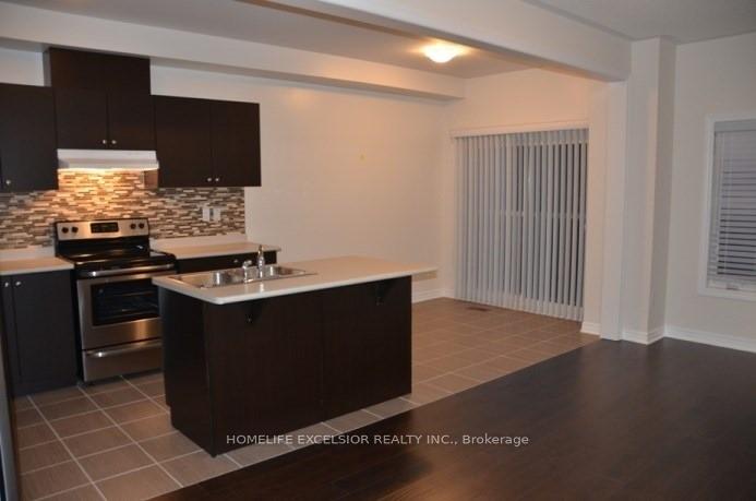 Photo 3 of 28 Black Locust Drive, Markham, Greensborough — HOMEH
