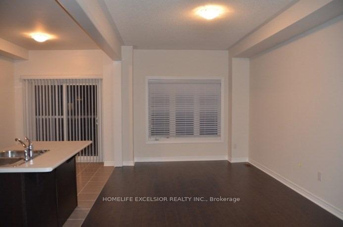 Photo 5 of 28 Black Locust Drive, Markham, Greensborough — HOMEH