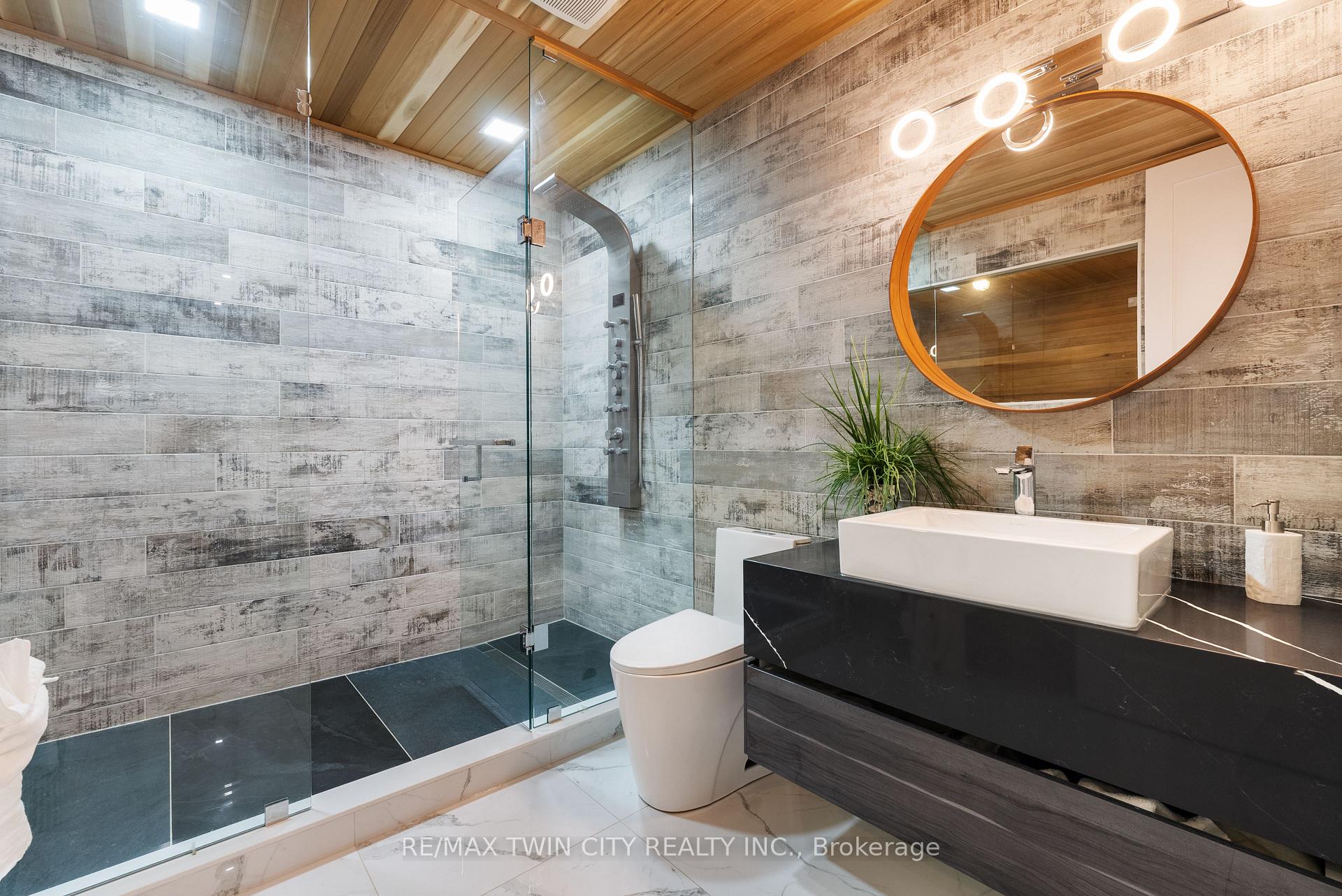 Photo 10 of 312 Otterbein Road, Kitchener — HOMEH