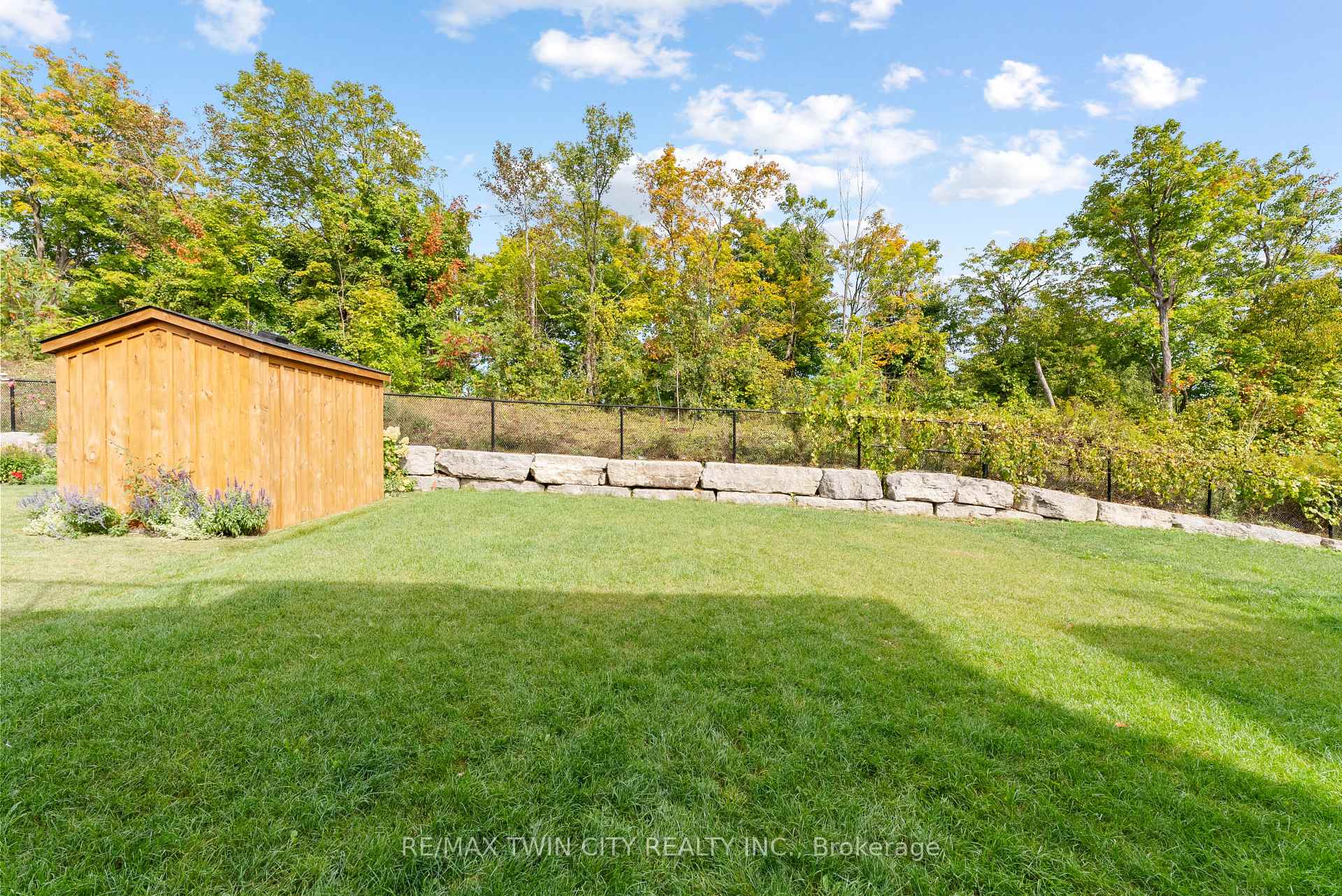 Photo 39 of 312 Otterbein Road, Kitchener — HOMEH