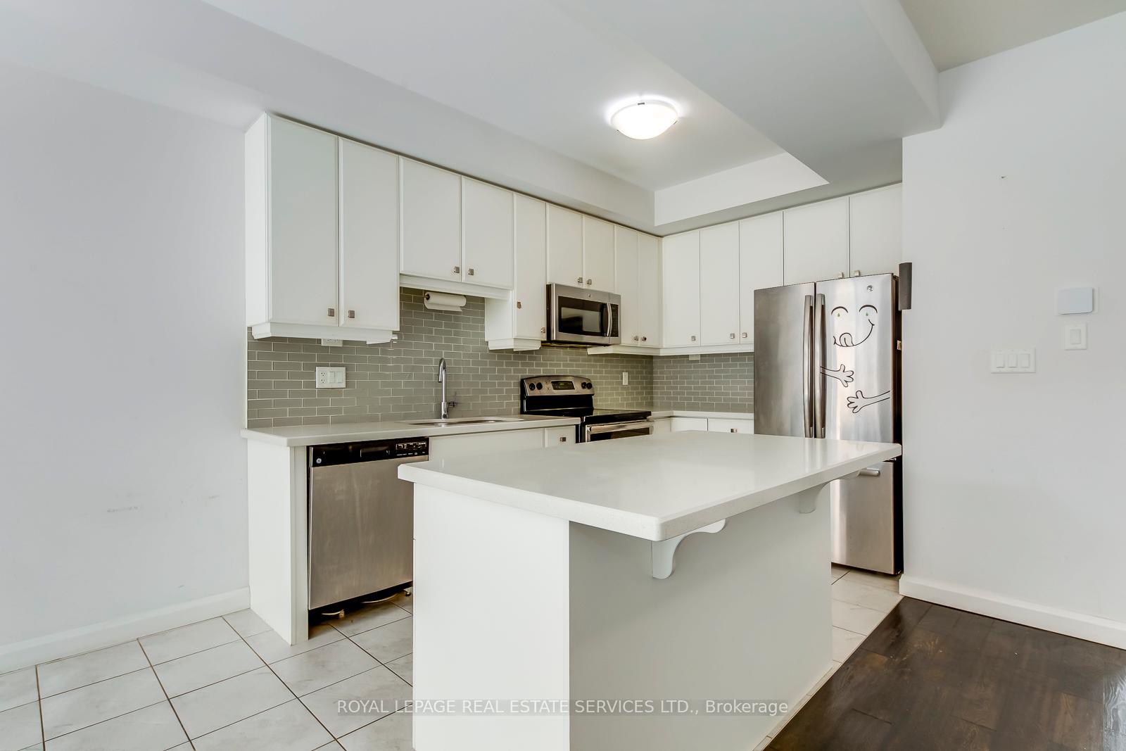 Photo 12 of 49 Burley Lane, Hamilton, Ancaster — HOMEH