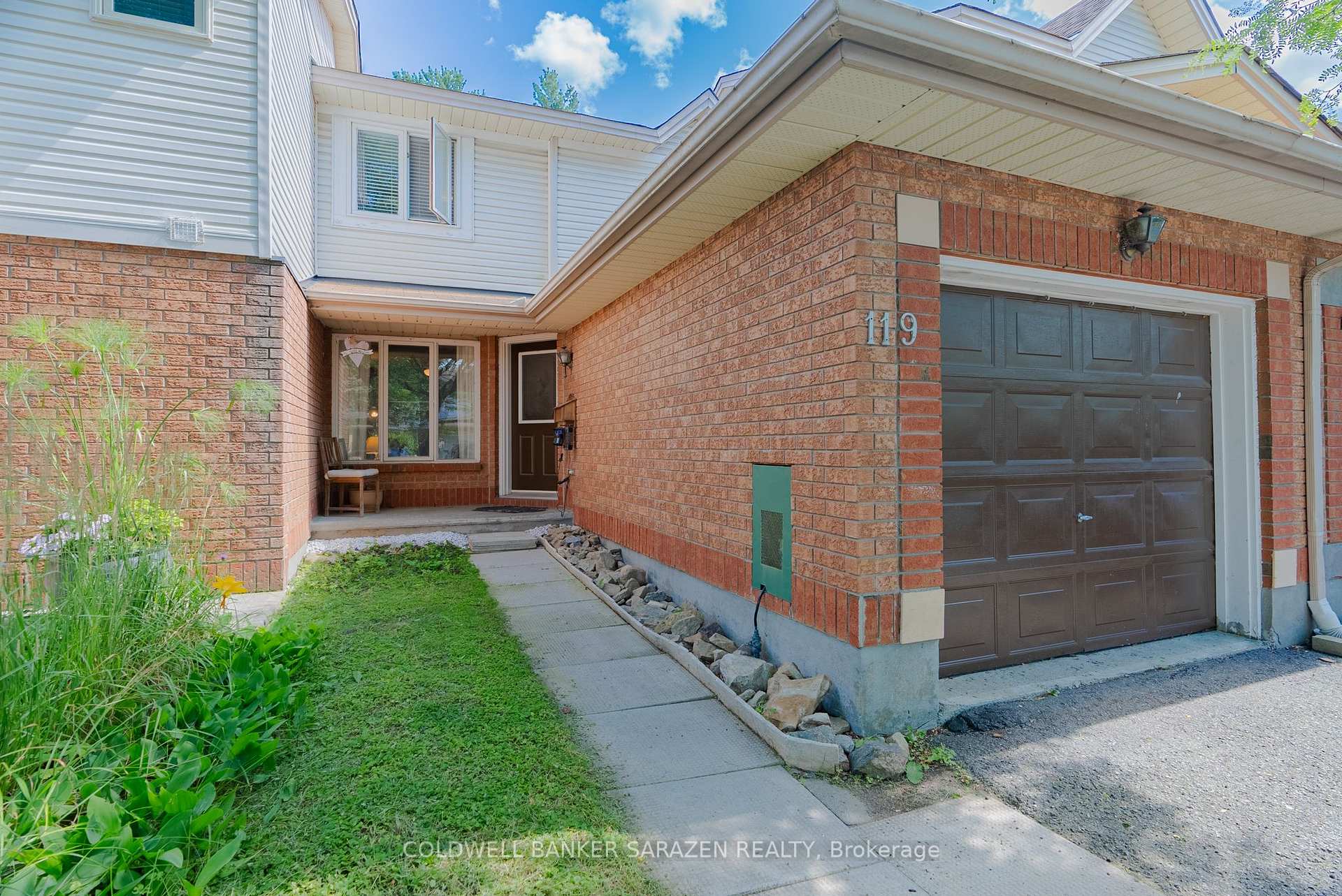 Photo 3 of 119 Banchory Crescent, Ottawa, Kanata - Morgan's Grant/South March — HOMEH