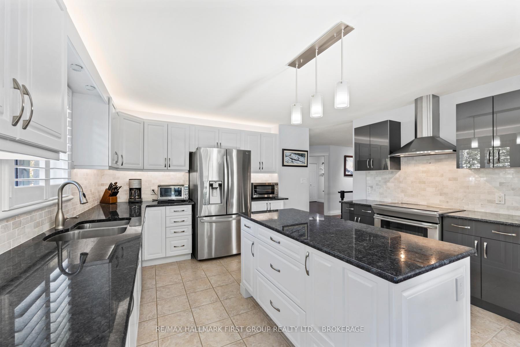 Photo 7 of 213 Smuggler's Cove Drive, Kingston, City Southwest — HOMEH