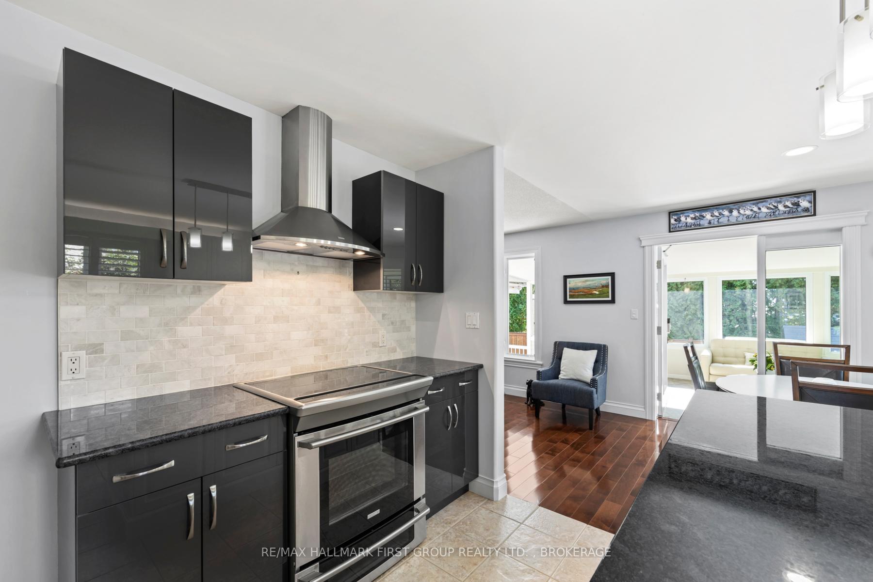 Photo 9 of 213 Smuggler's Cove Drive, Kingston, City Southwest — HOMEH