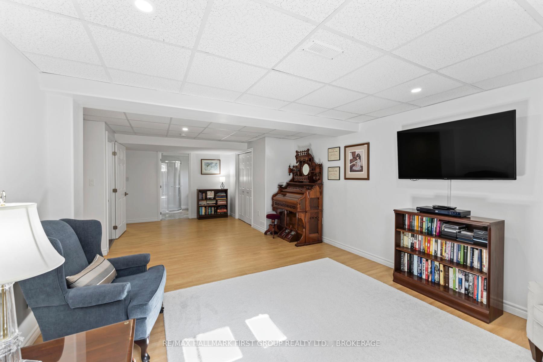 Photo 34 of 213 Smuggler's Cove Drive, Kingston, City Southwest — HOMEH