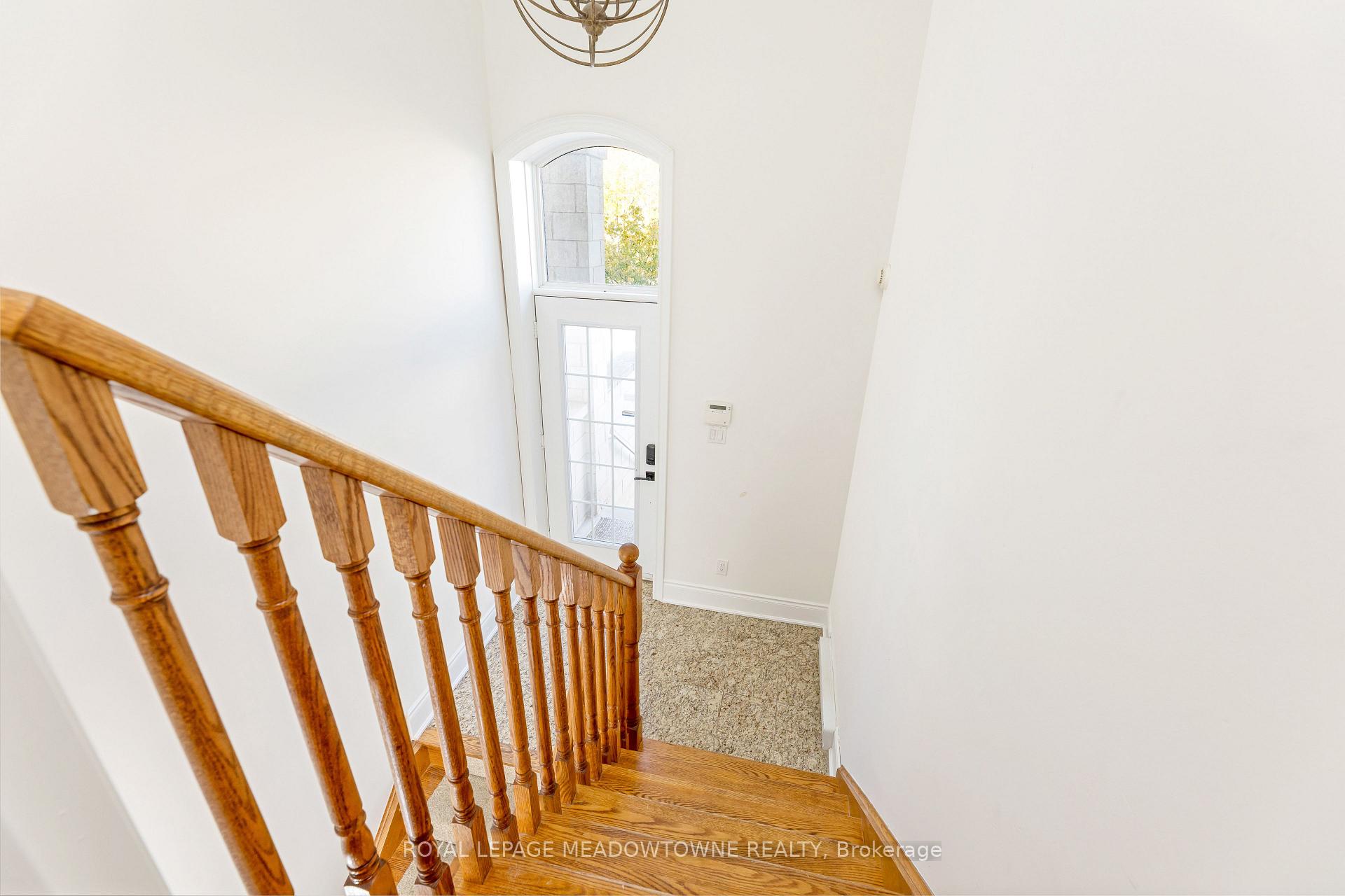 Photo 6 of Unit Upper, 9105 Derry Road W, Milton, Clarke — HOMEH