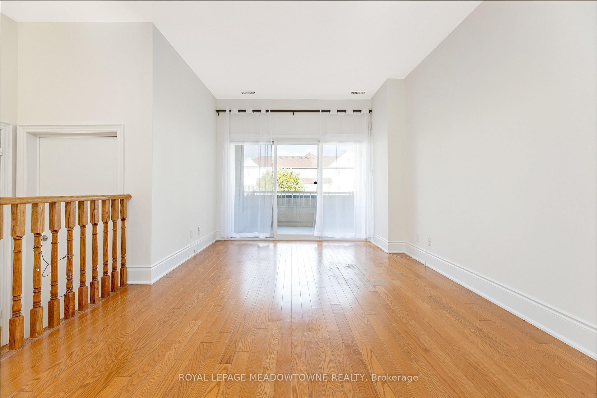 Photo 9 of Unit Upper, 9105 Derry Road W, Milton, Clarke — HOMEH