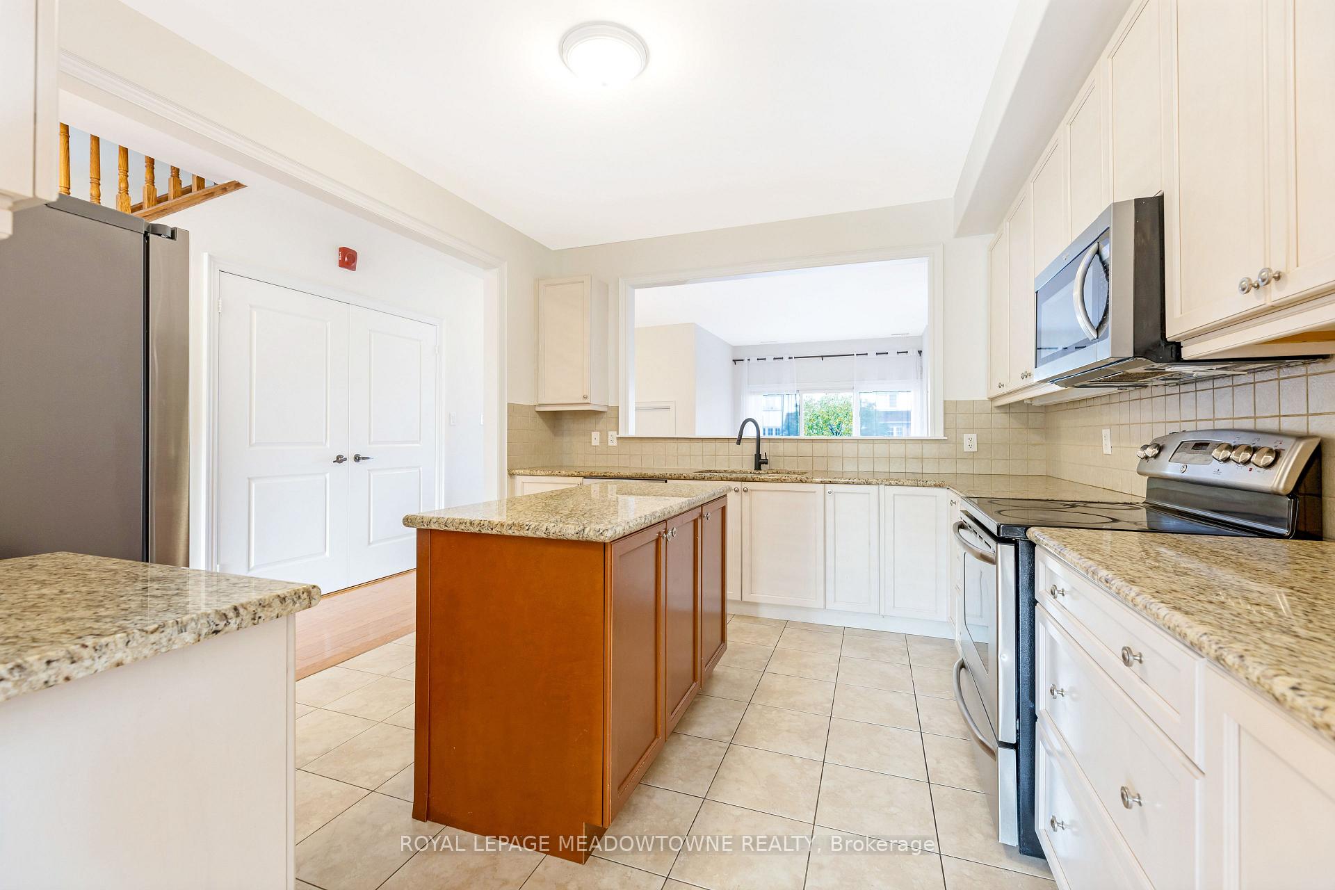 Photo 15 of Unit Upper, 9105 Derry Road W, Milton, Clarke — HOMEH