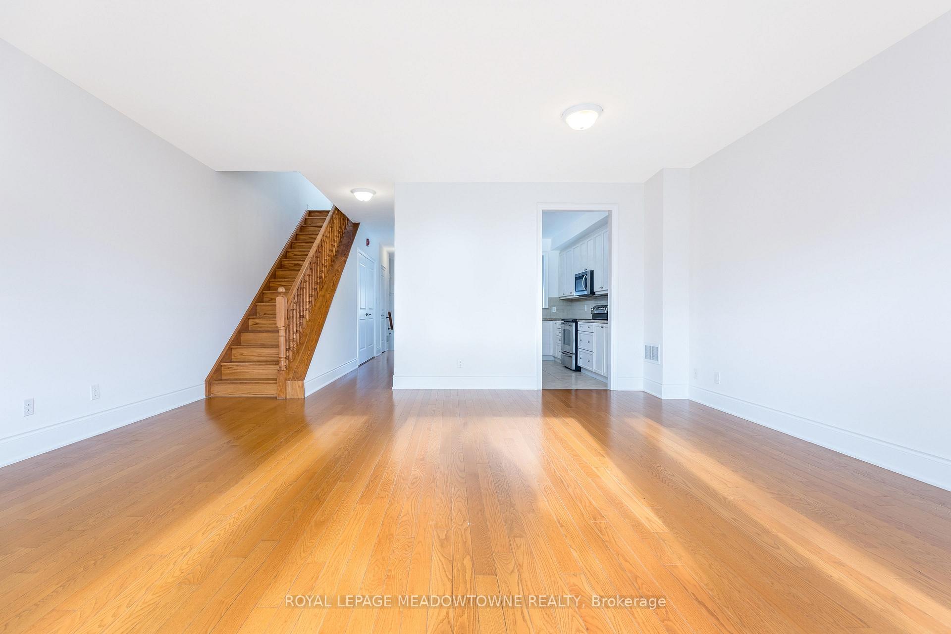 Photo 17 of Unit Upper, 9105 Derry Road W, Milton, Clarke — HOMEH