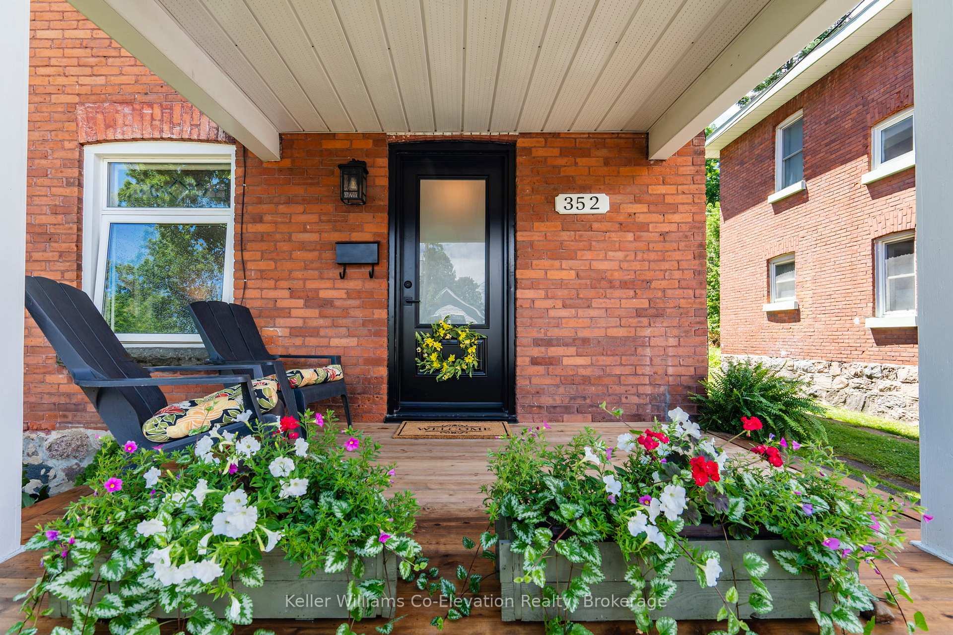 Photo 4 of 352 Third Street, Midland — HOMEH