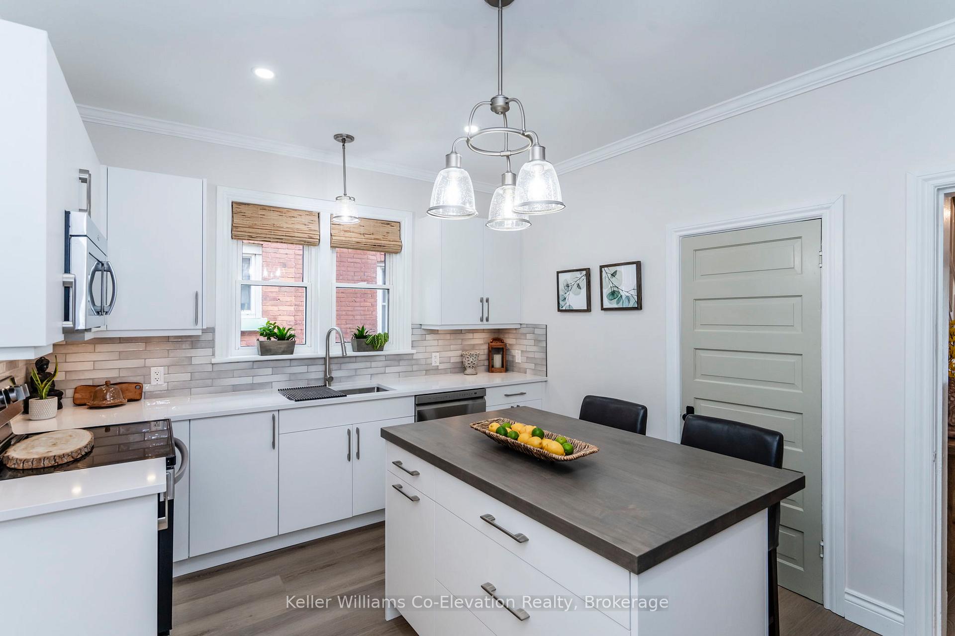 Photo 15 of 352 Third Street, Midland — HOMEH