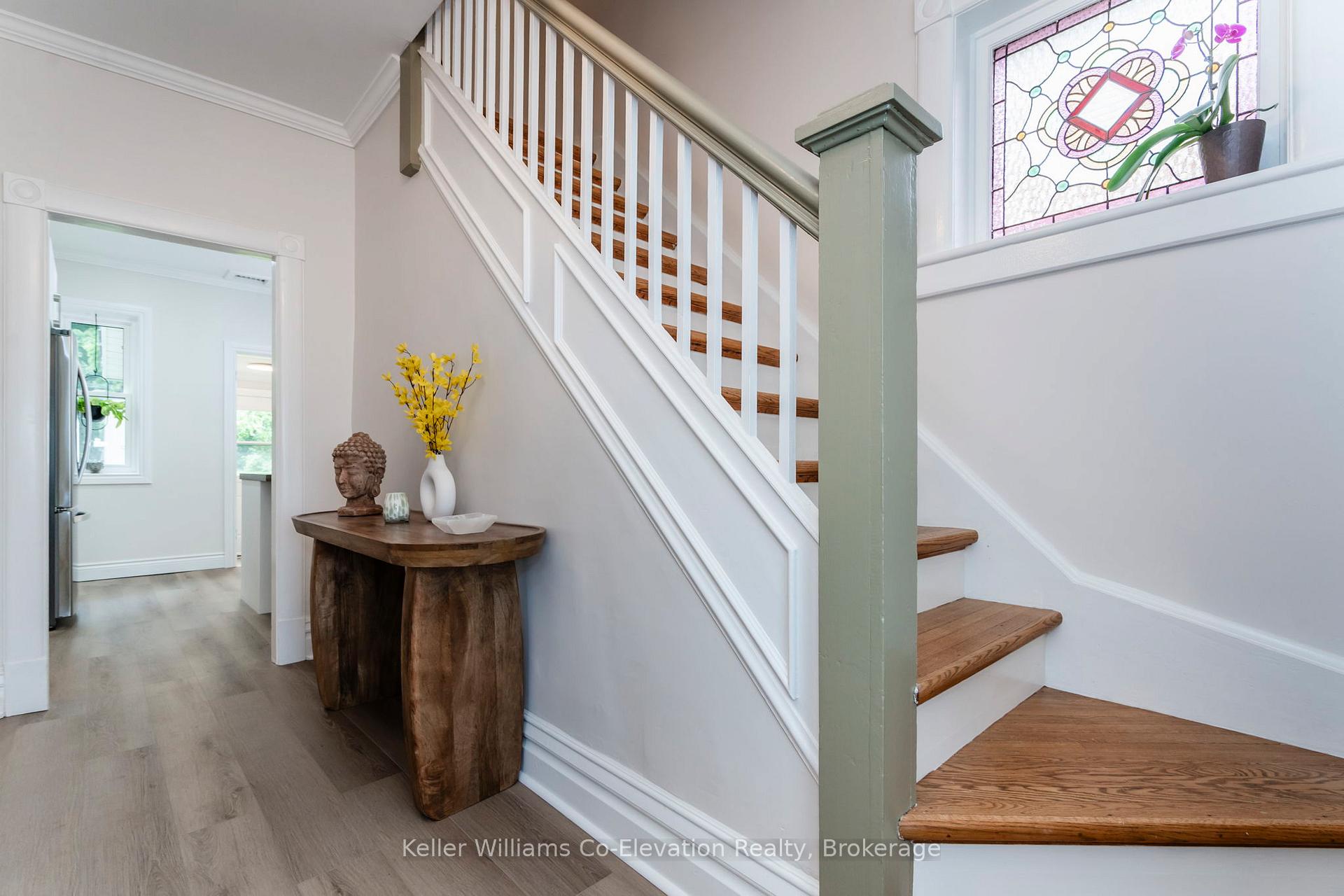 Photo 18 of 352 Third Street, Midland — HOMEH