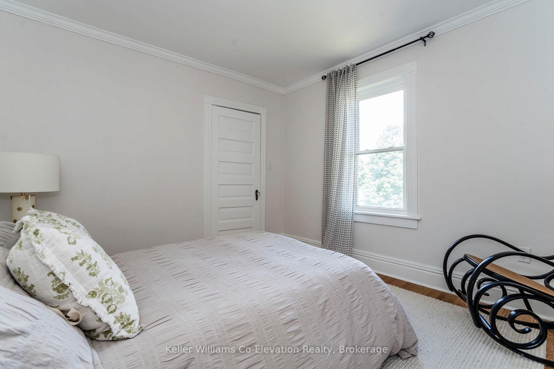 Photo 21 of 352 Third Street, Midland — HOMEH