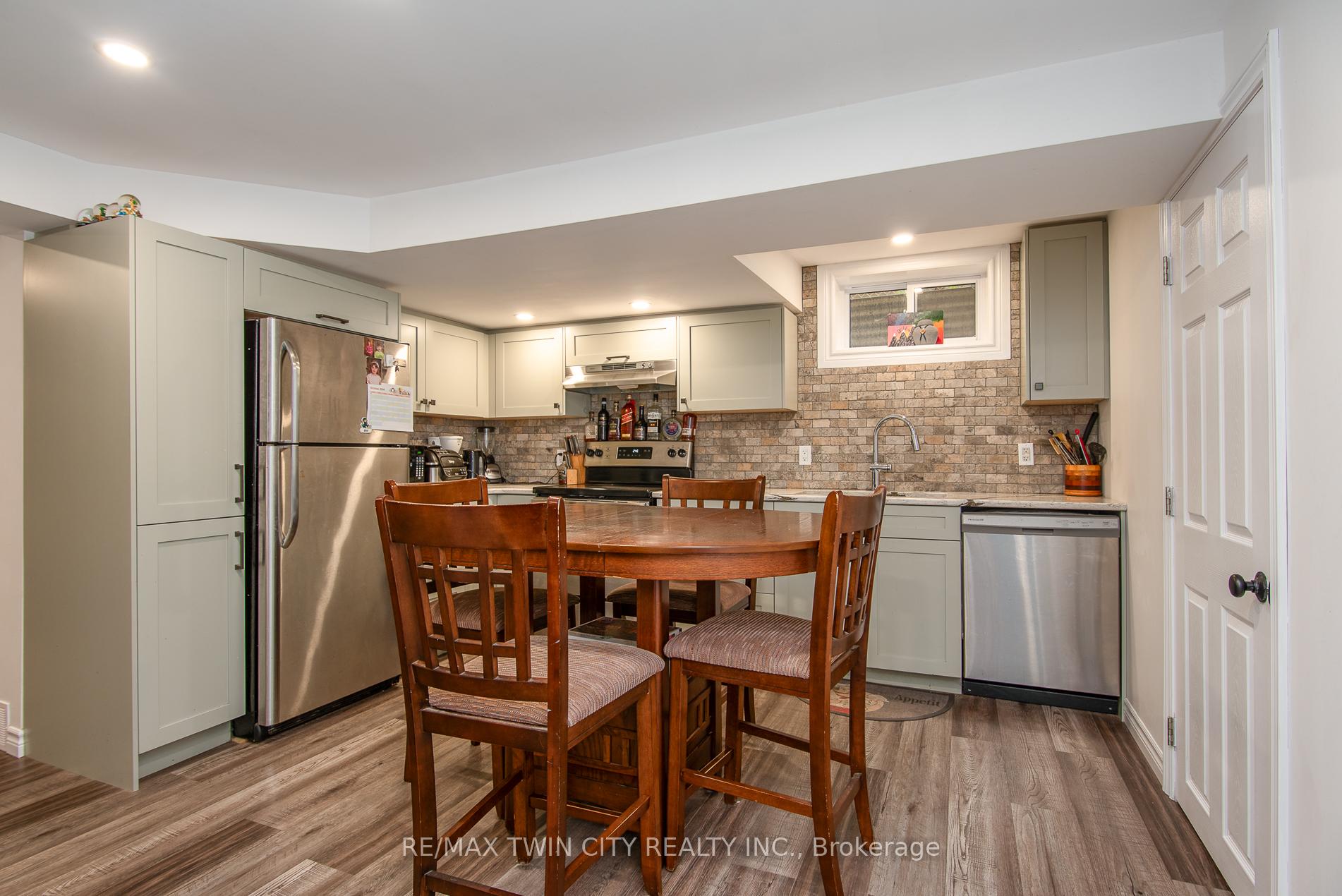 Photo 17 of 8 Yager Avenue, Kitchener — HOMEH