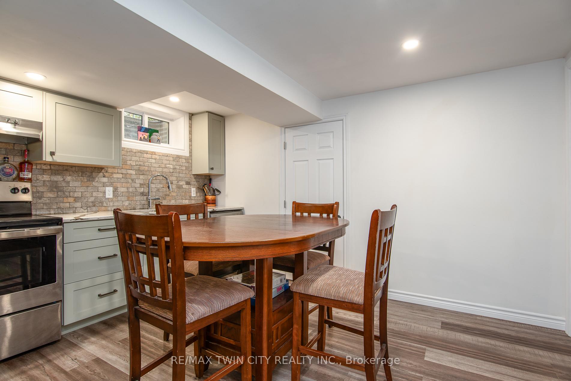 Photo 18 of 8 Yager Avenue, Kitchener — HOMEH