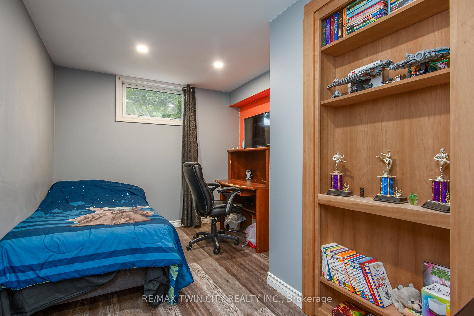 Photo 20 of 8 Yager Avenue, Kitchener — HOMEH