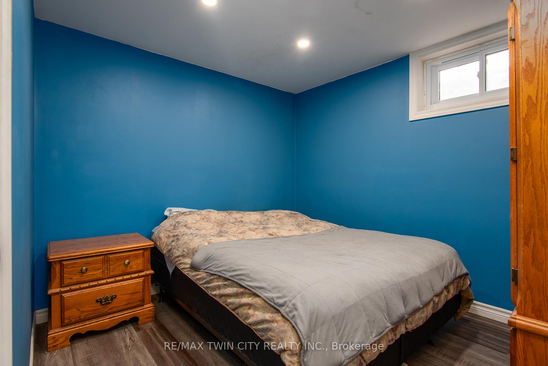 Photo 22 of 8 Yager Avenue, Kitchener — HOMEH