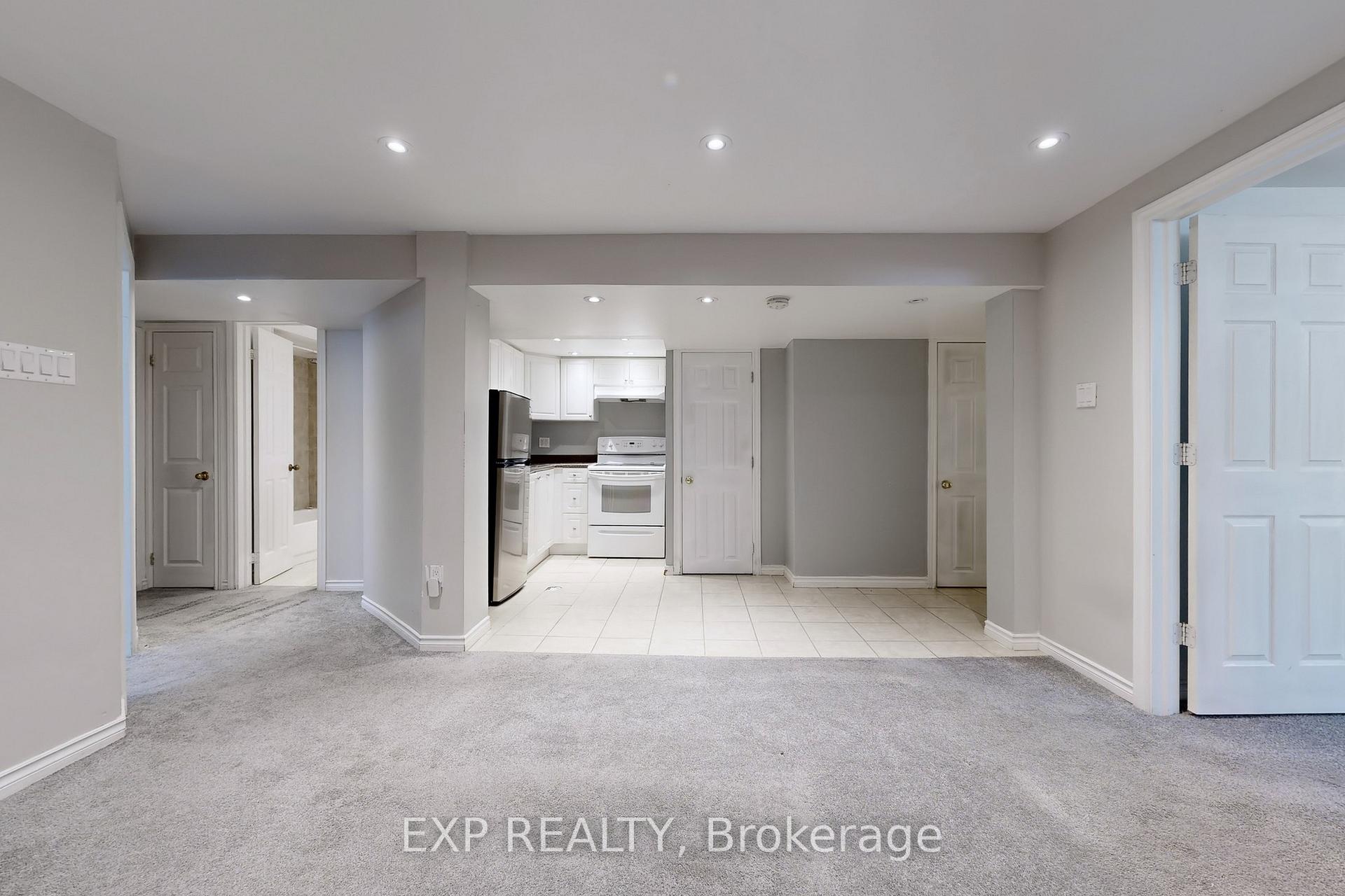 Photo 6 of 64 Sorrell Crescent, Markham, Milliken Mills East — HOMEH