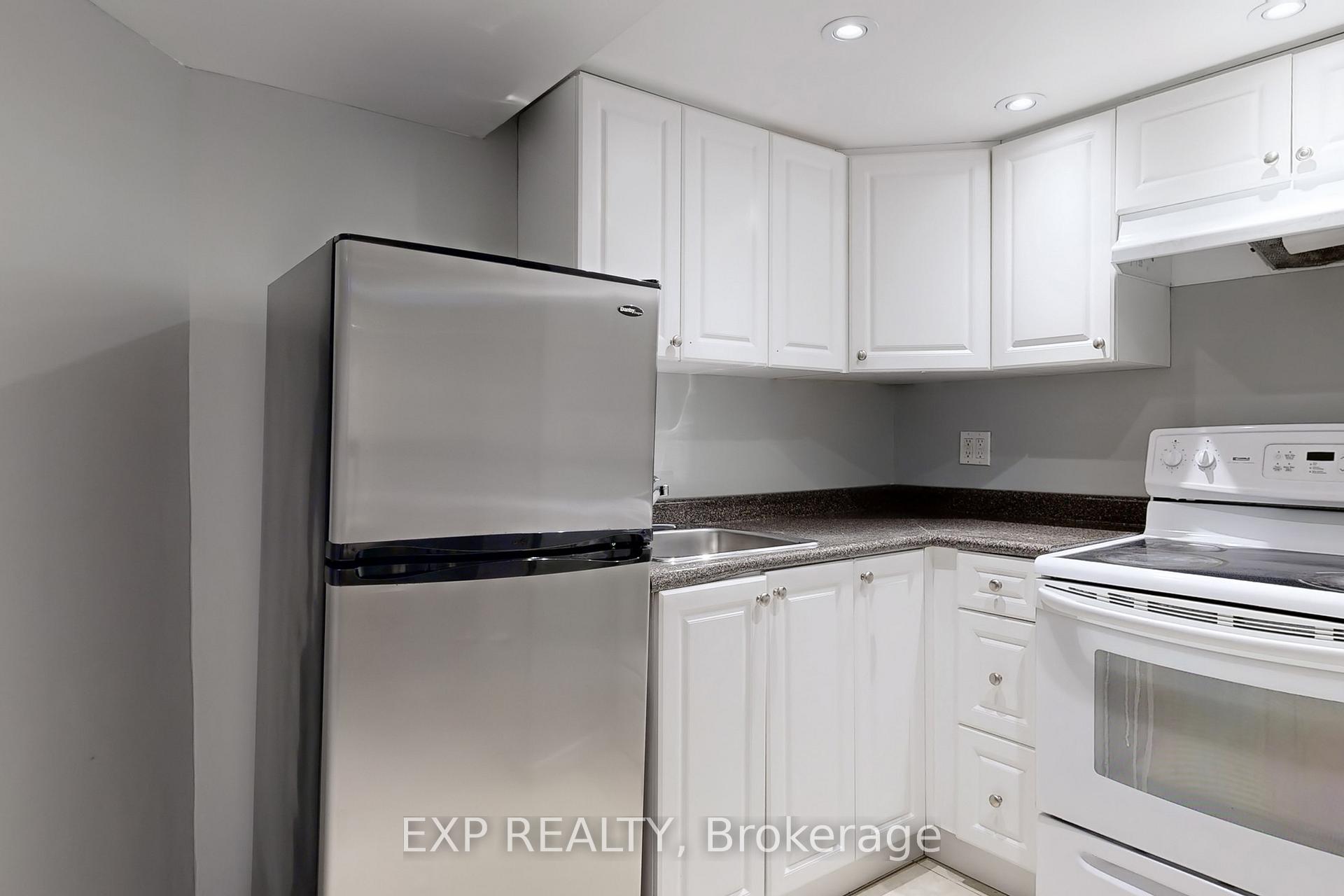 Photo 7 of 64 Sorrell Crescent, Markham, Milliken Mills East — HOMEH