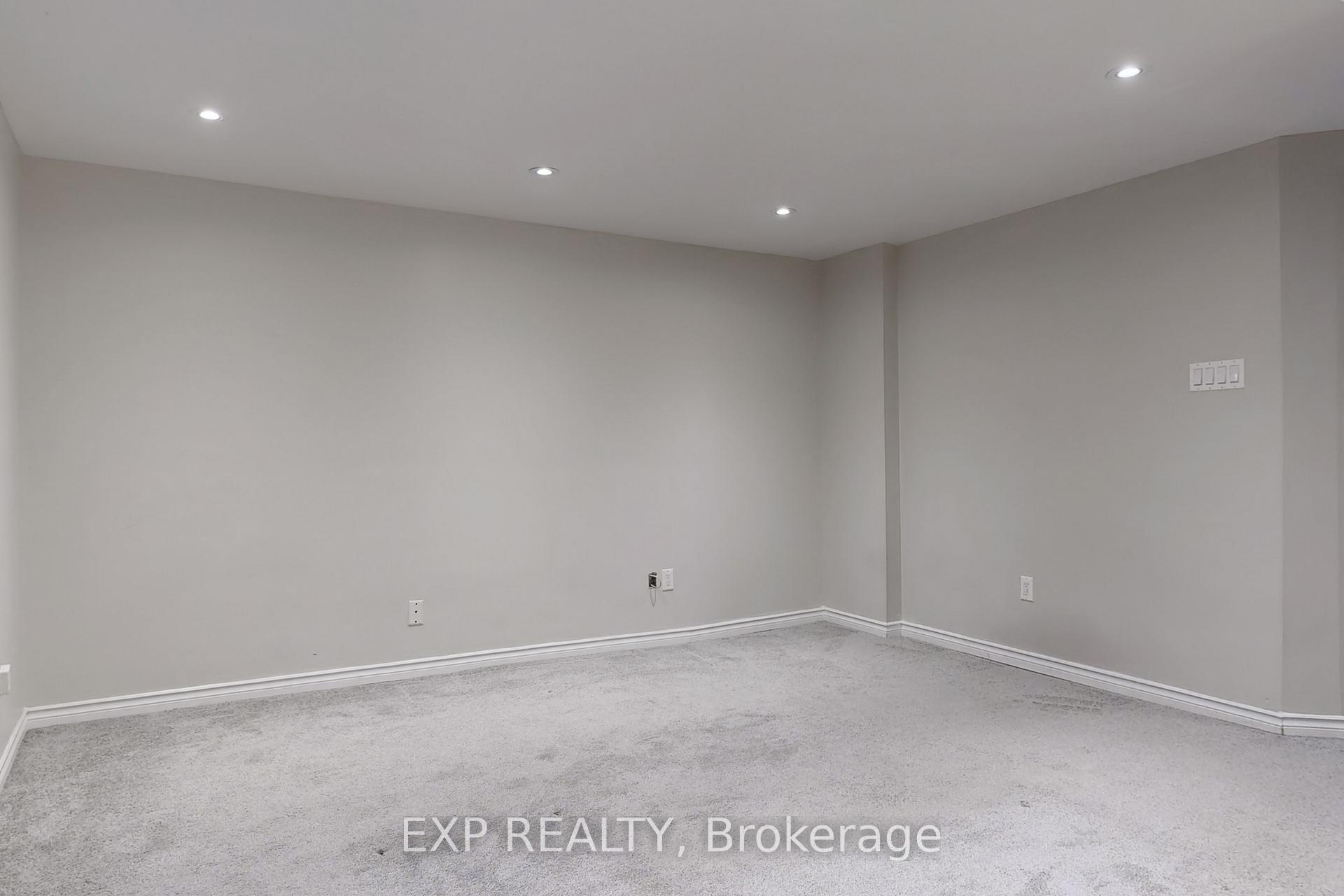 Photo 8 of 64 Sorrell Crescent, Markham, Milliken Mills East — HOMEH
