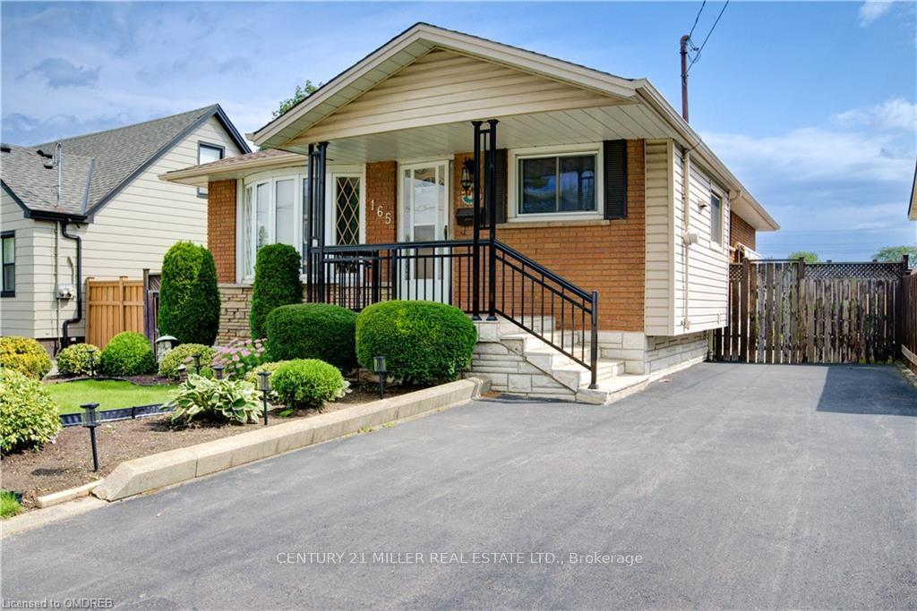 Photo 3 of 165 Ridge Street, Hamilton, Greeningdon — HOMEH
