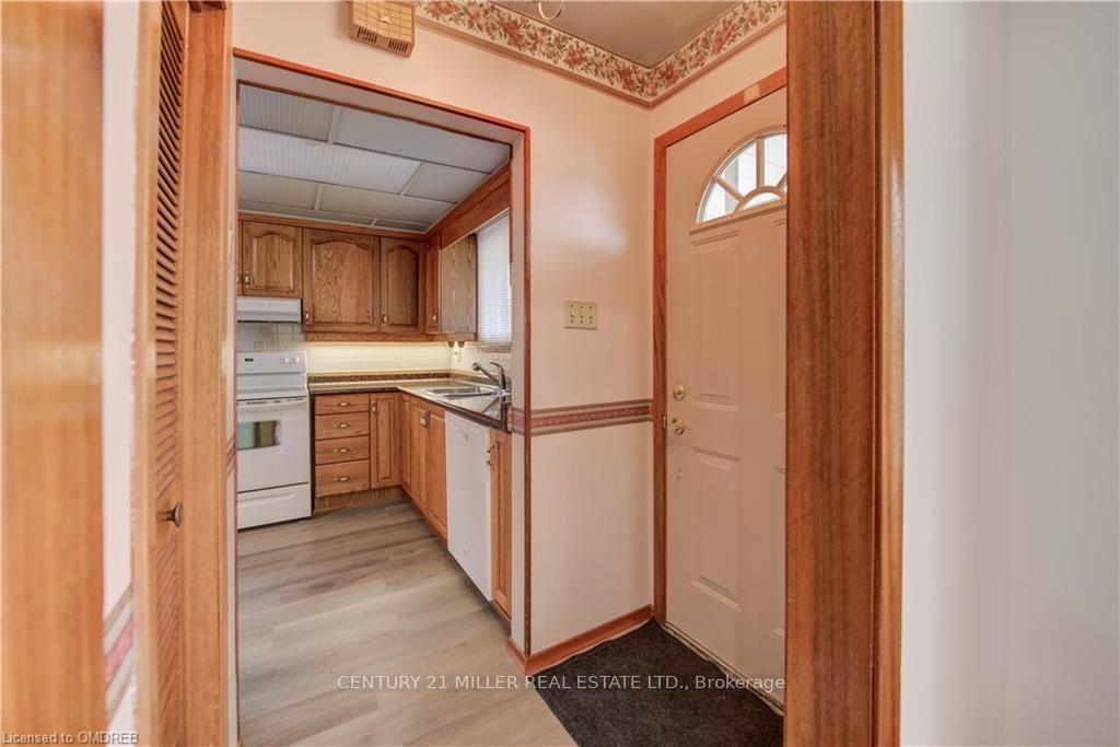 Photo 7 of 165 Ridge Street, Hamilton, Greeningdon — HOMEH