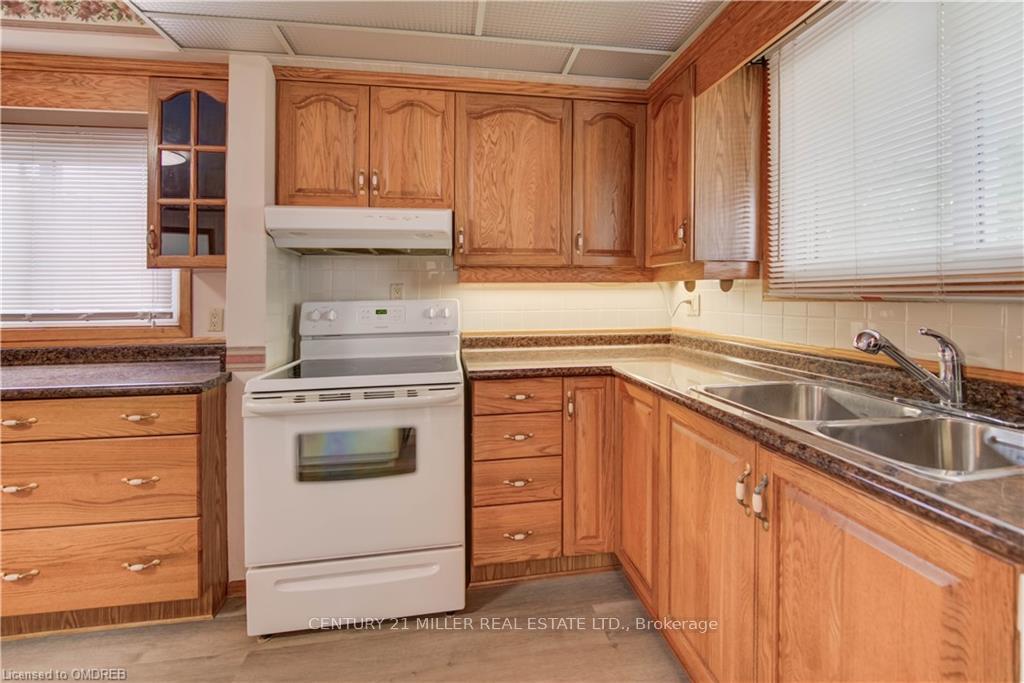 Photo 10 of 165 Ridge Street, Hamilton, Greeningdon — HOMEH