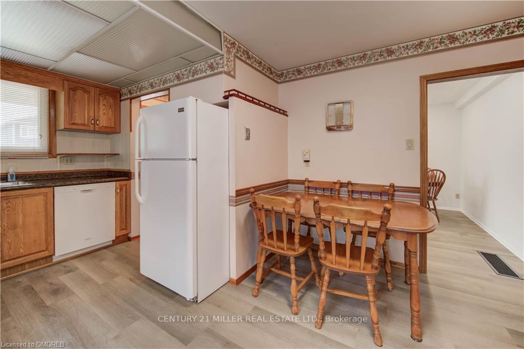 Photo 13 of 165 Ridge Street, Hamilton, Greeningdon — HOMEH