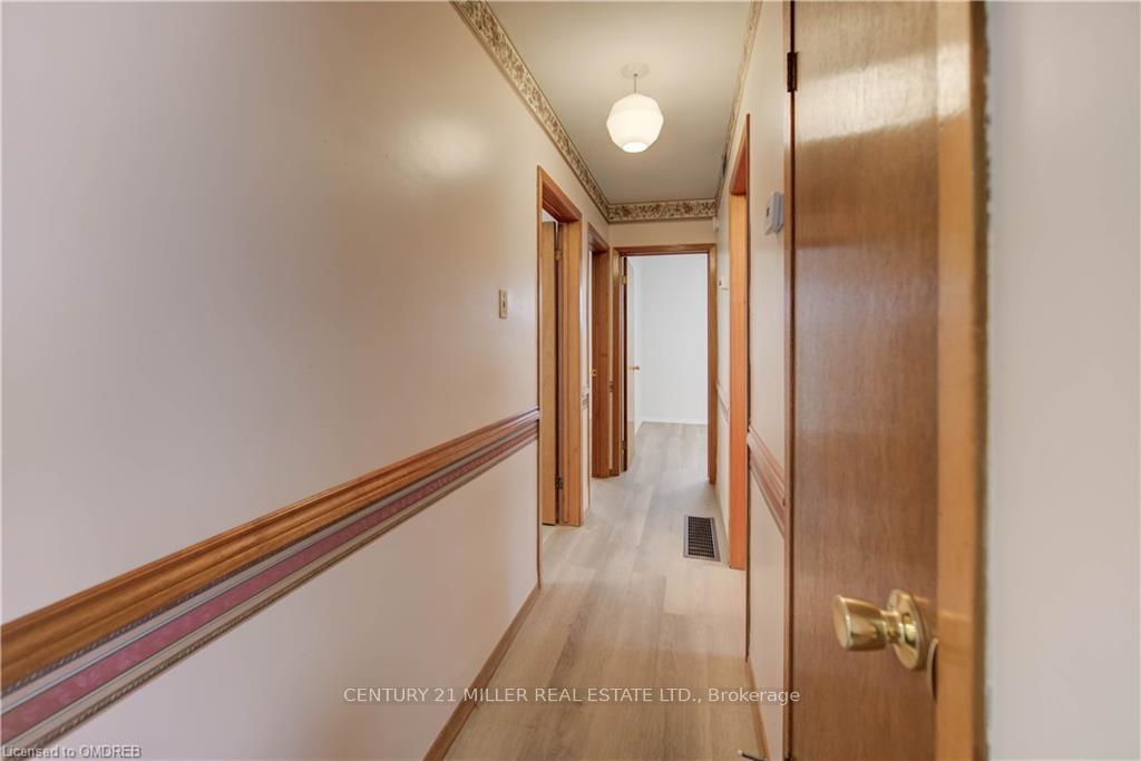 Photo 15 of 165 Ridge Street, Hamilton, Greeningdon — HOMEH