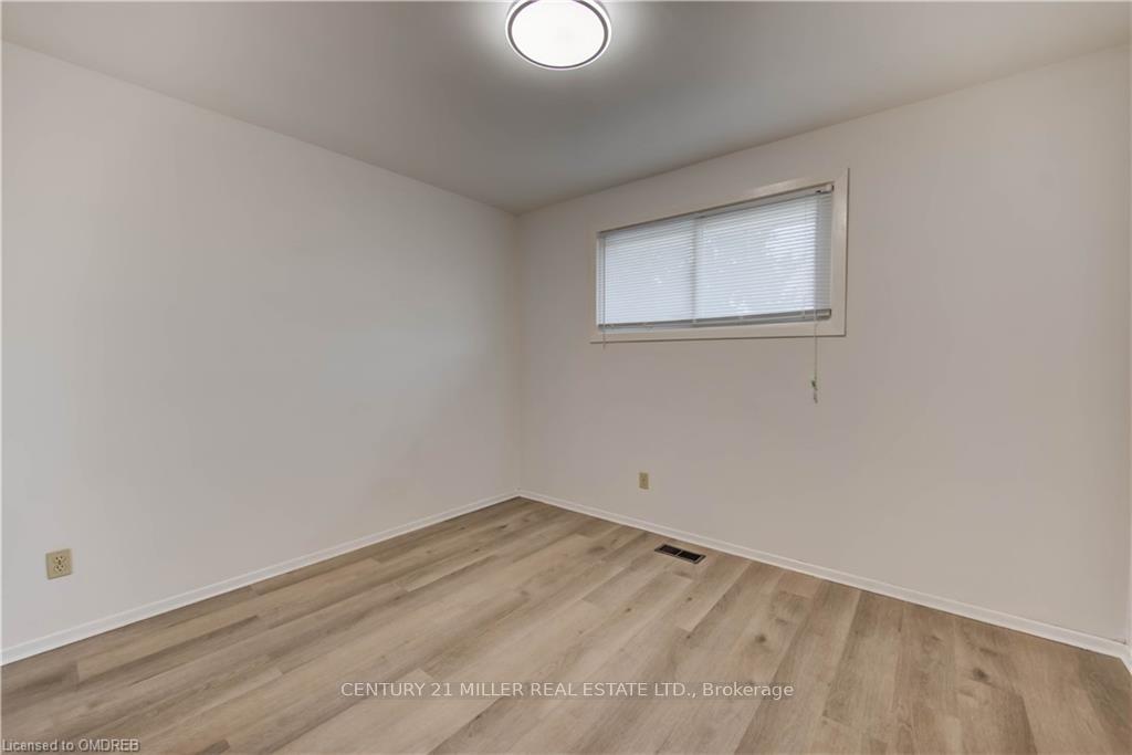 Photo 17 of 165 Ridge Street, Hamilton, Greeningdon — HOMEH