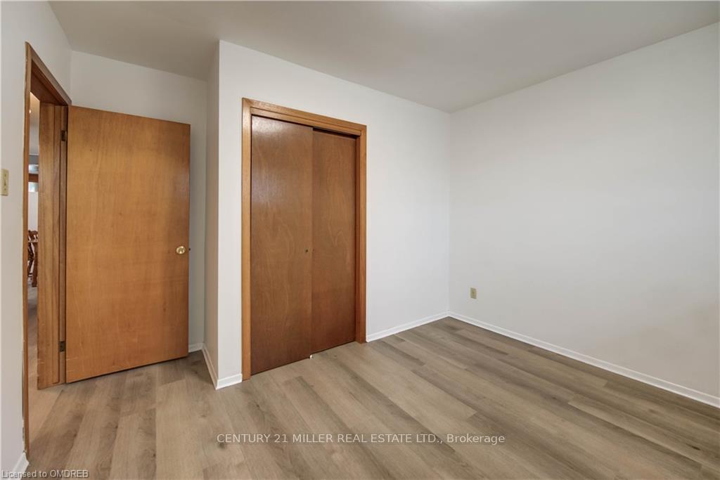 Photo 18 of 165 Ridge Street, Hamilton, Greeningdon — HOMEH