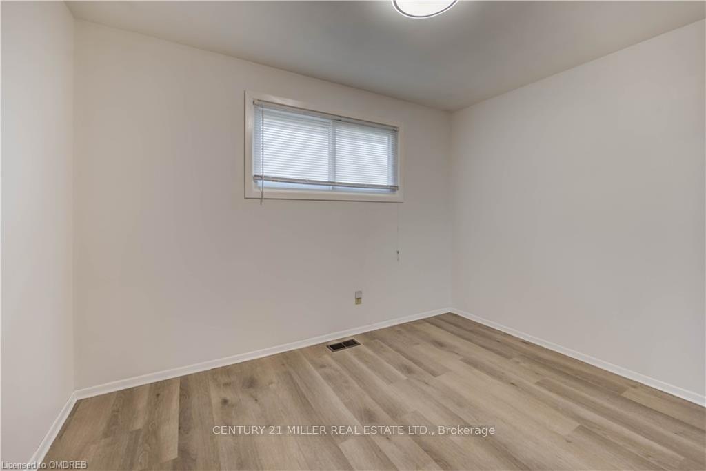 Photo 19 of 165 Ridge Street, Hamilton, Greeningdon — HOMEH