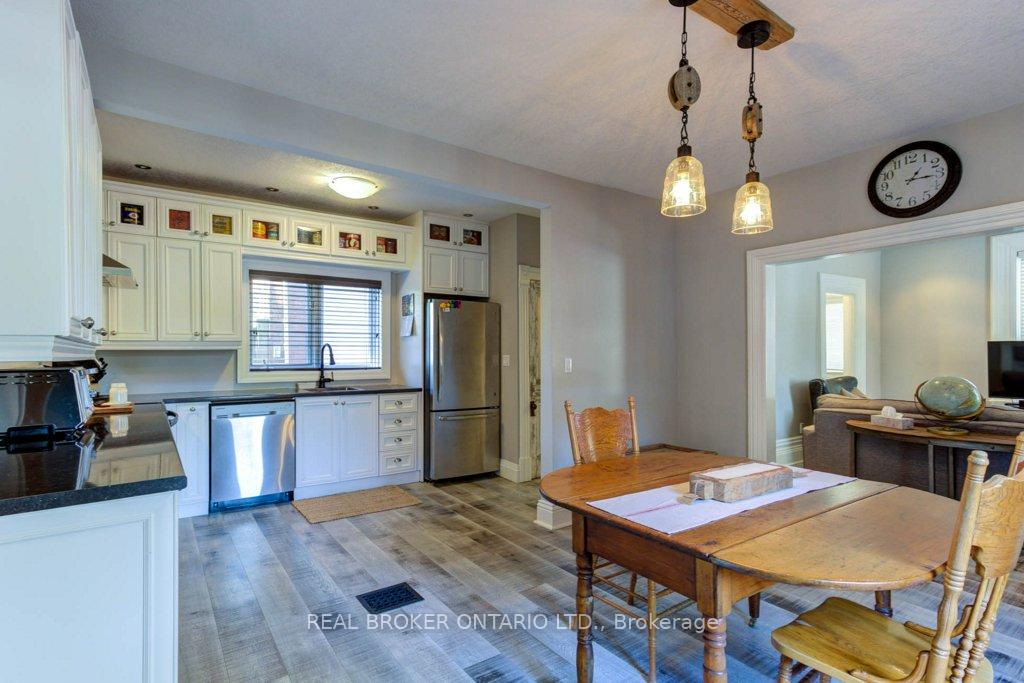 Photo 13 of 370 Main Street E, Minto — HOMEH