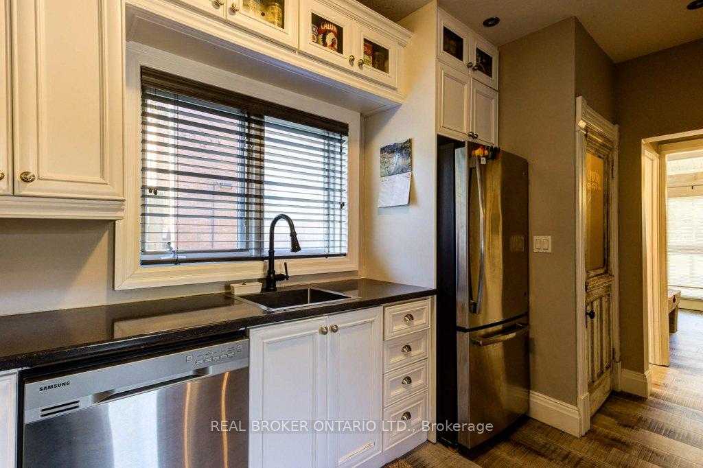 Photo 17 of 370 Main Street E, Minto — HOMEH